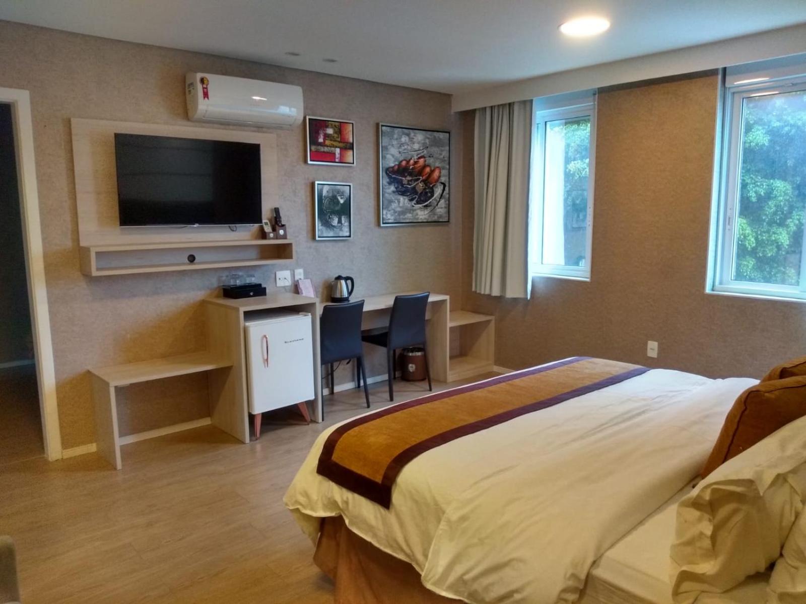 Superior Queen Room with Two Queen Beds