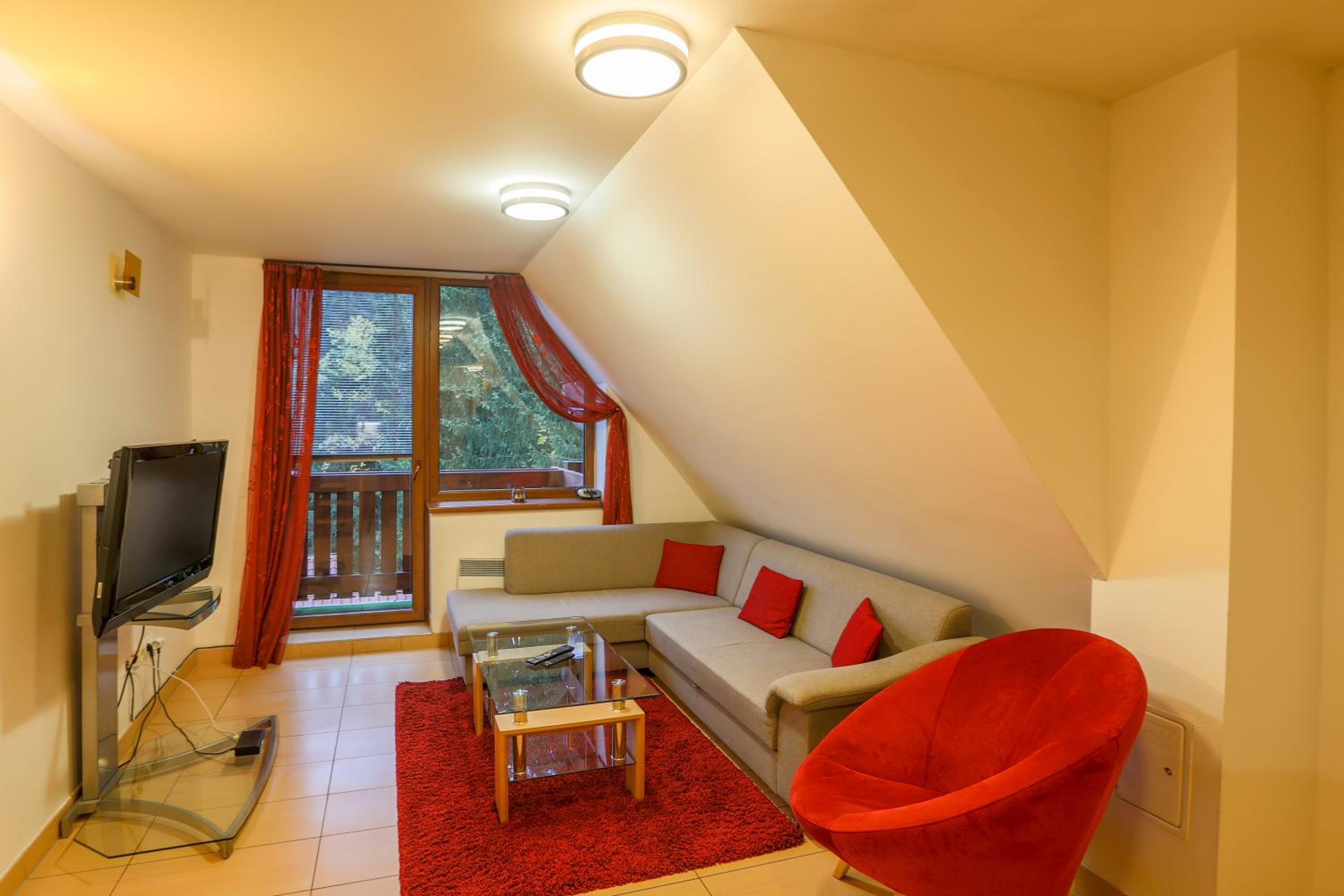 Two-Bedroom Apartment - Photo 7