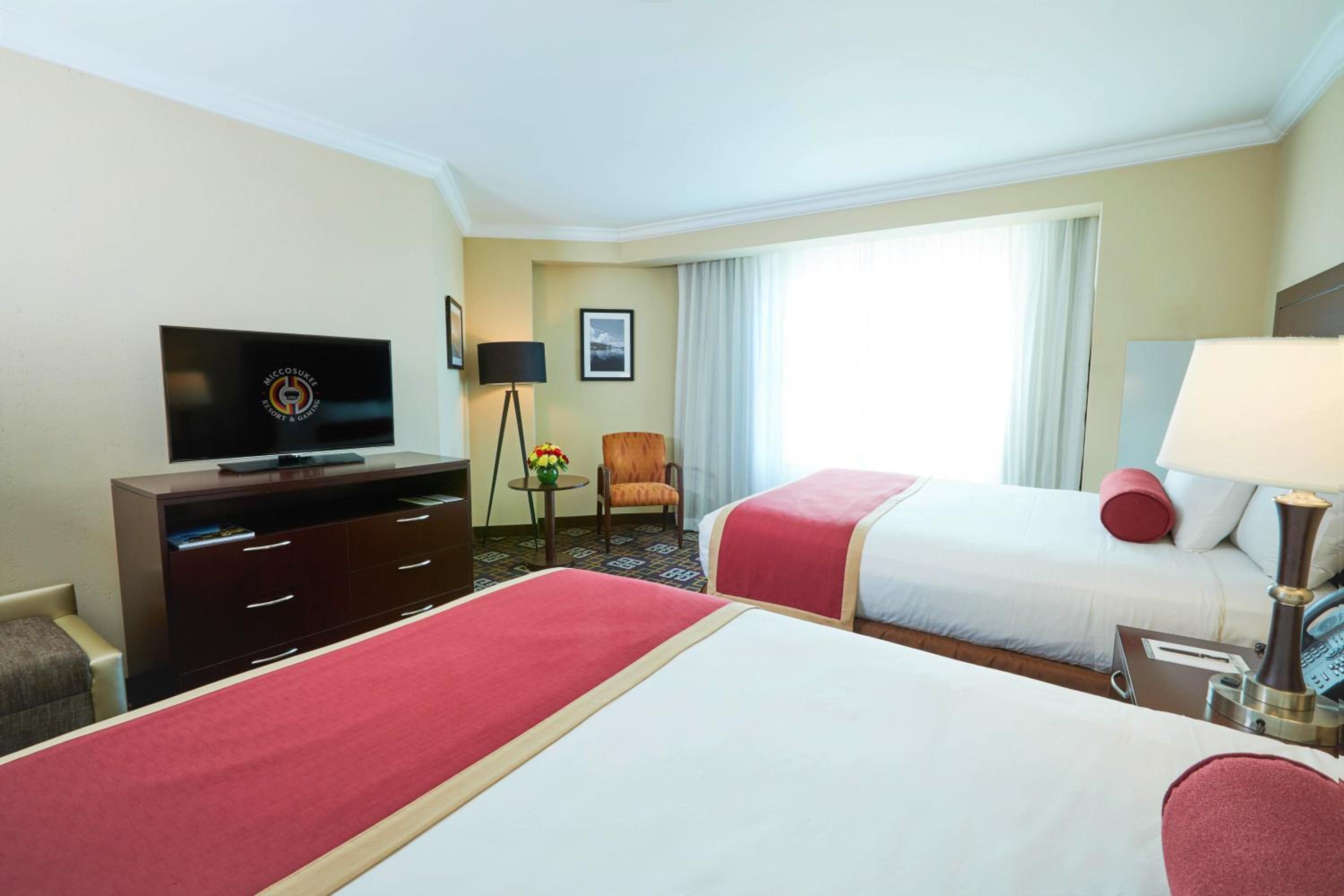 Deluxe Double Queen Suite