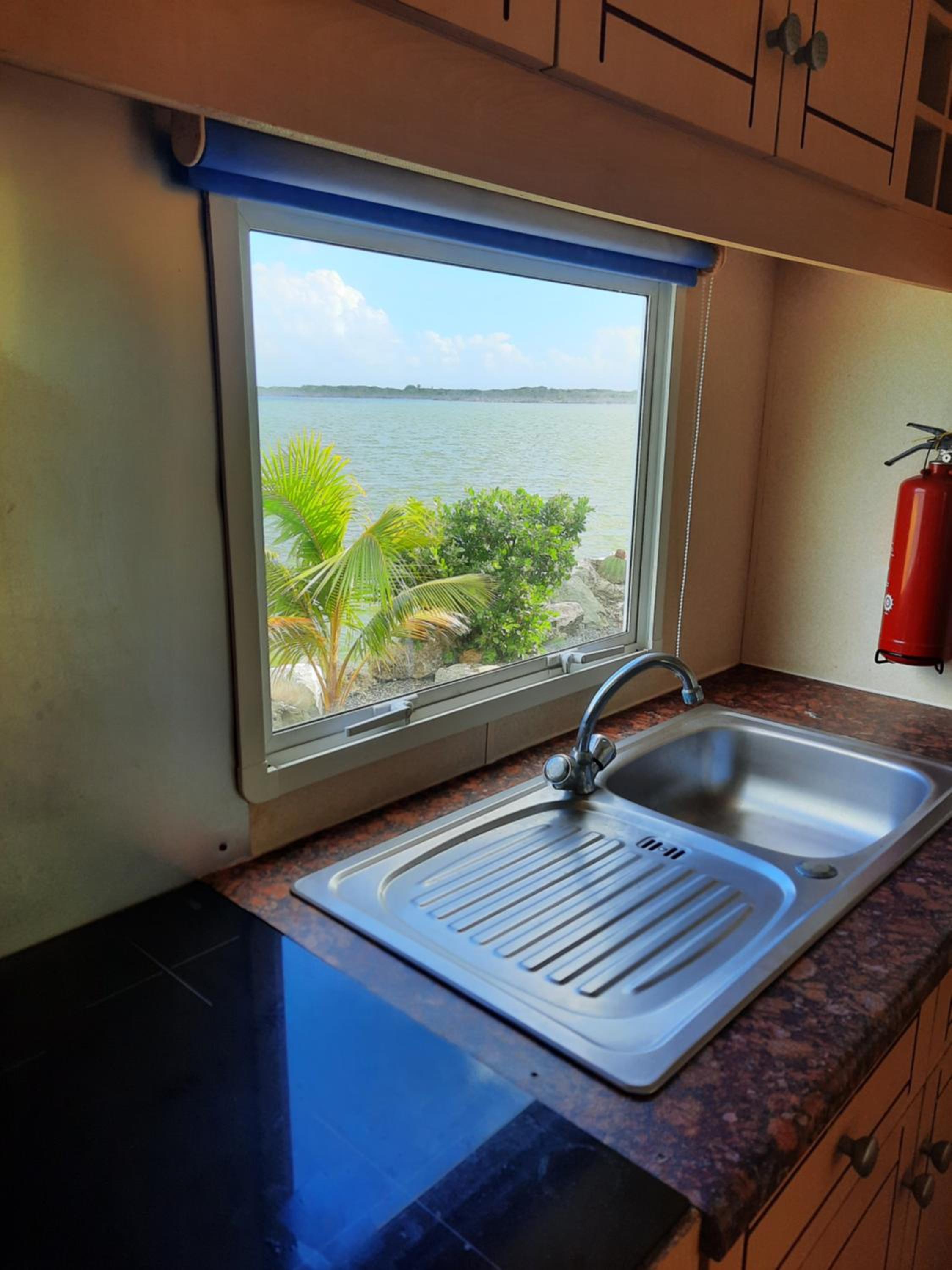 Mobile Home - Photo 25