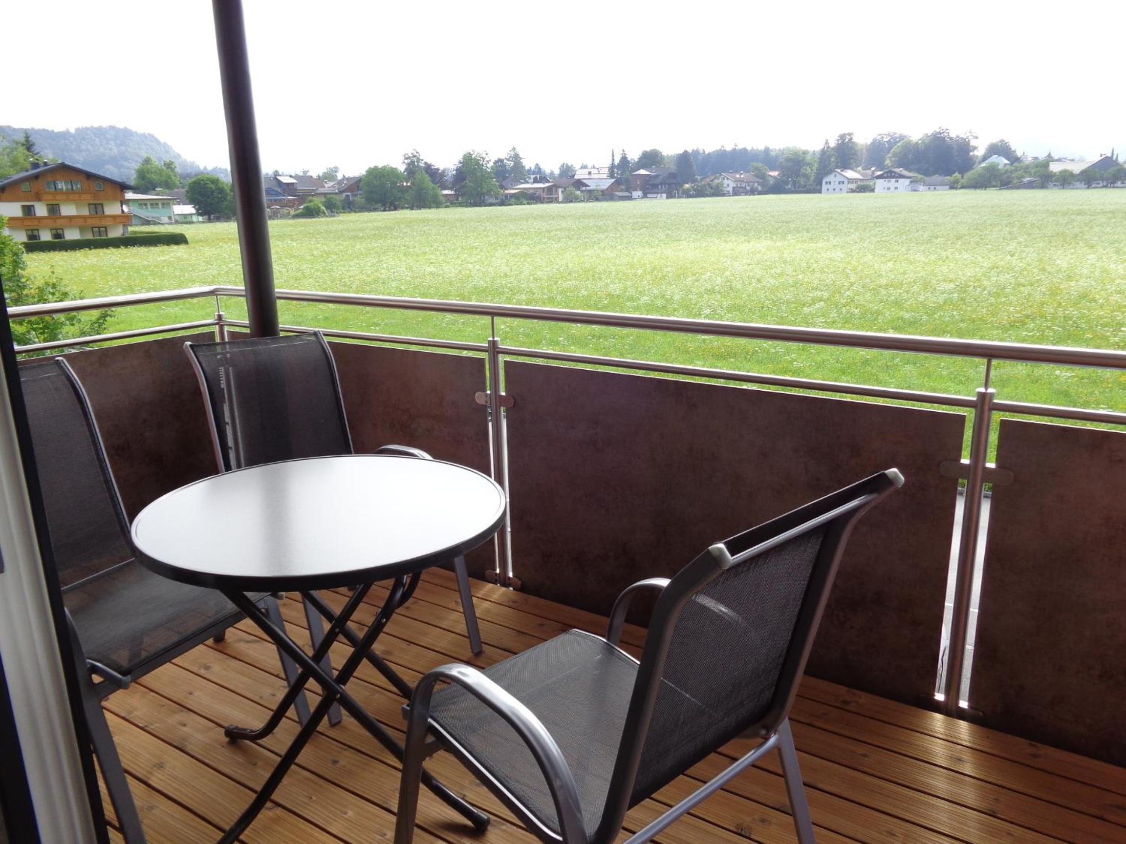 Large One-Bedroom Apartment (2-4 Adults) photo 2