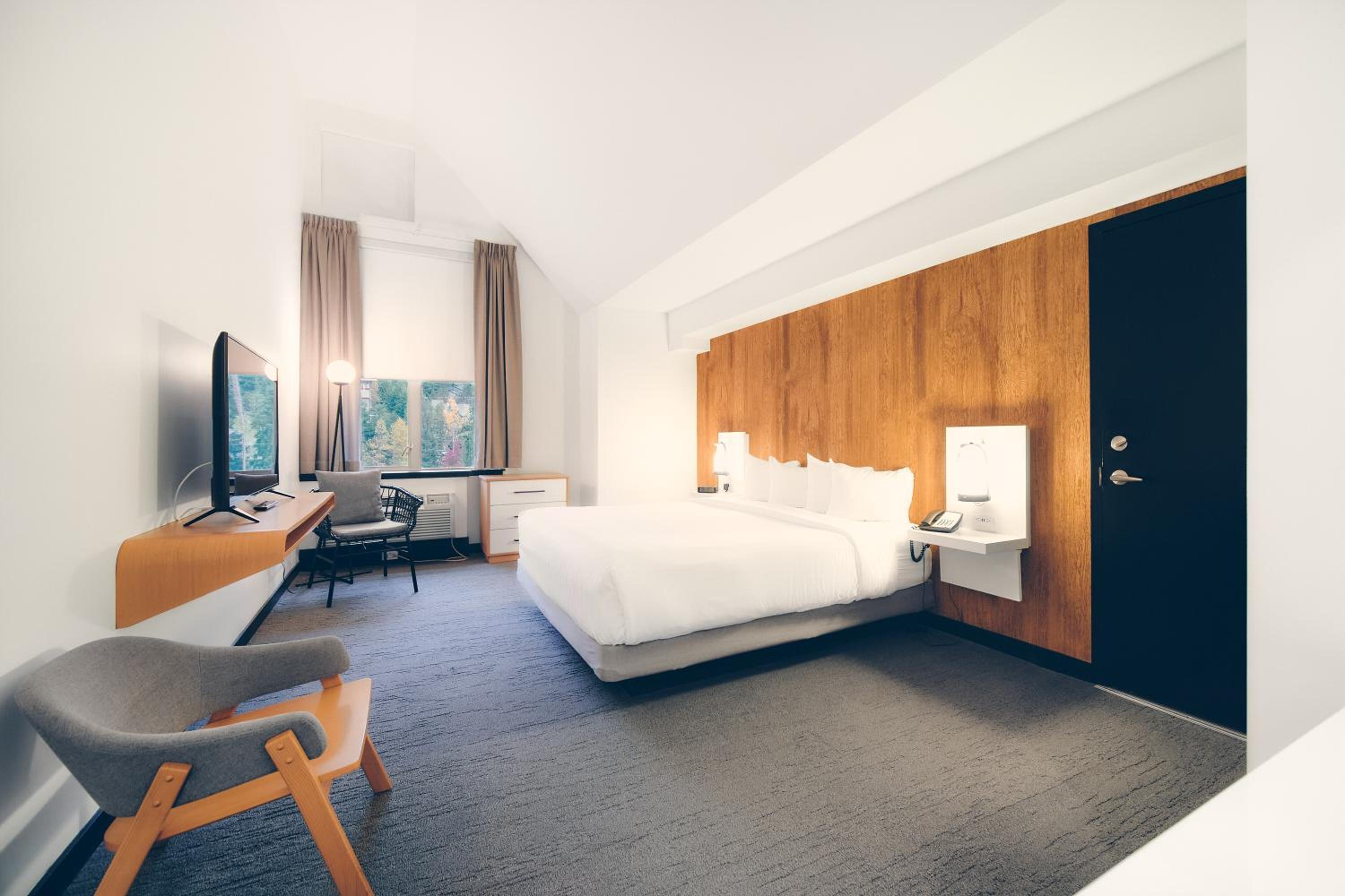 Superior King Room - Photo 1