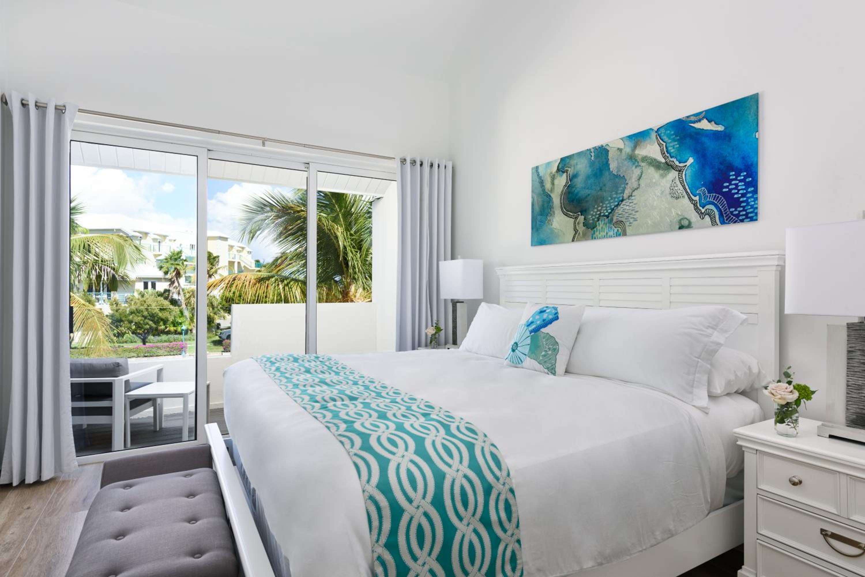 Condo Deluxe
