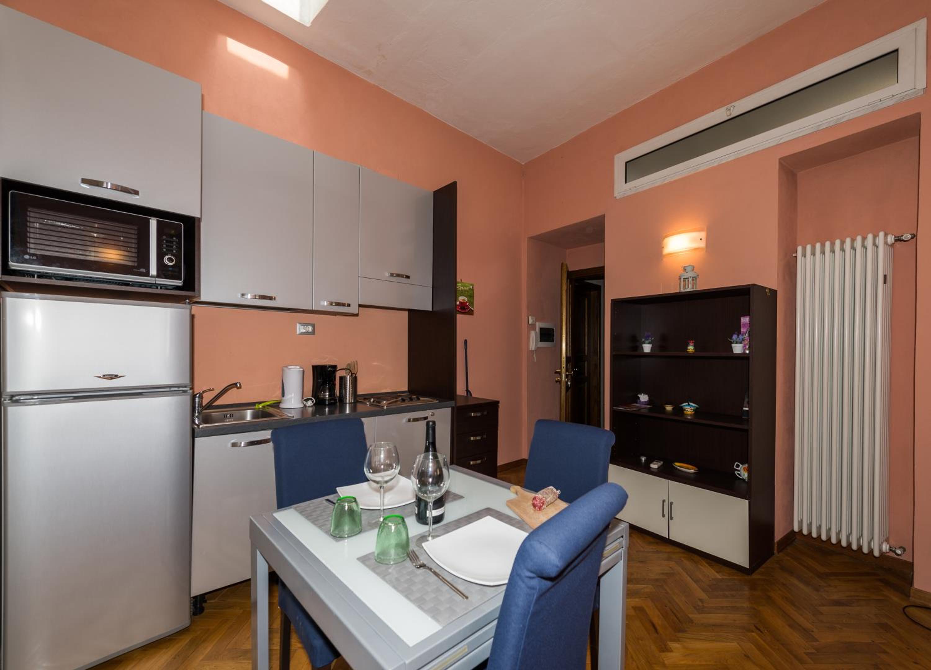 Studio Apartment With View photo 2