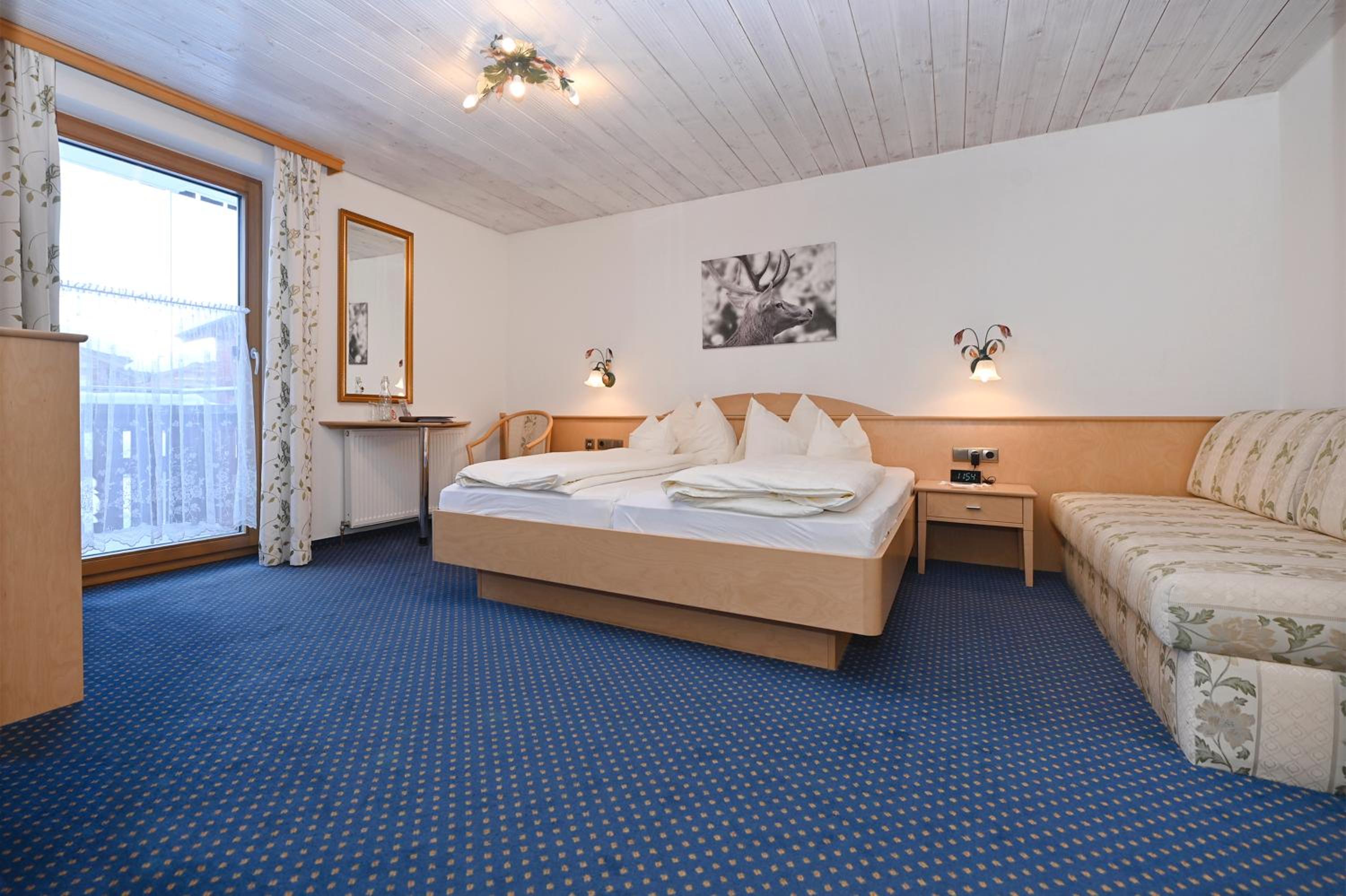 Double Room - Photo 5
