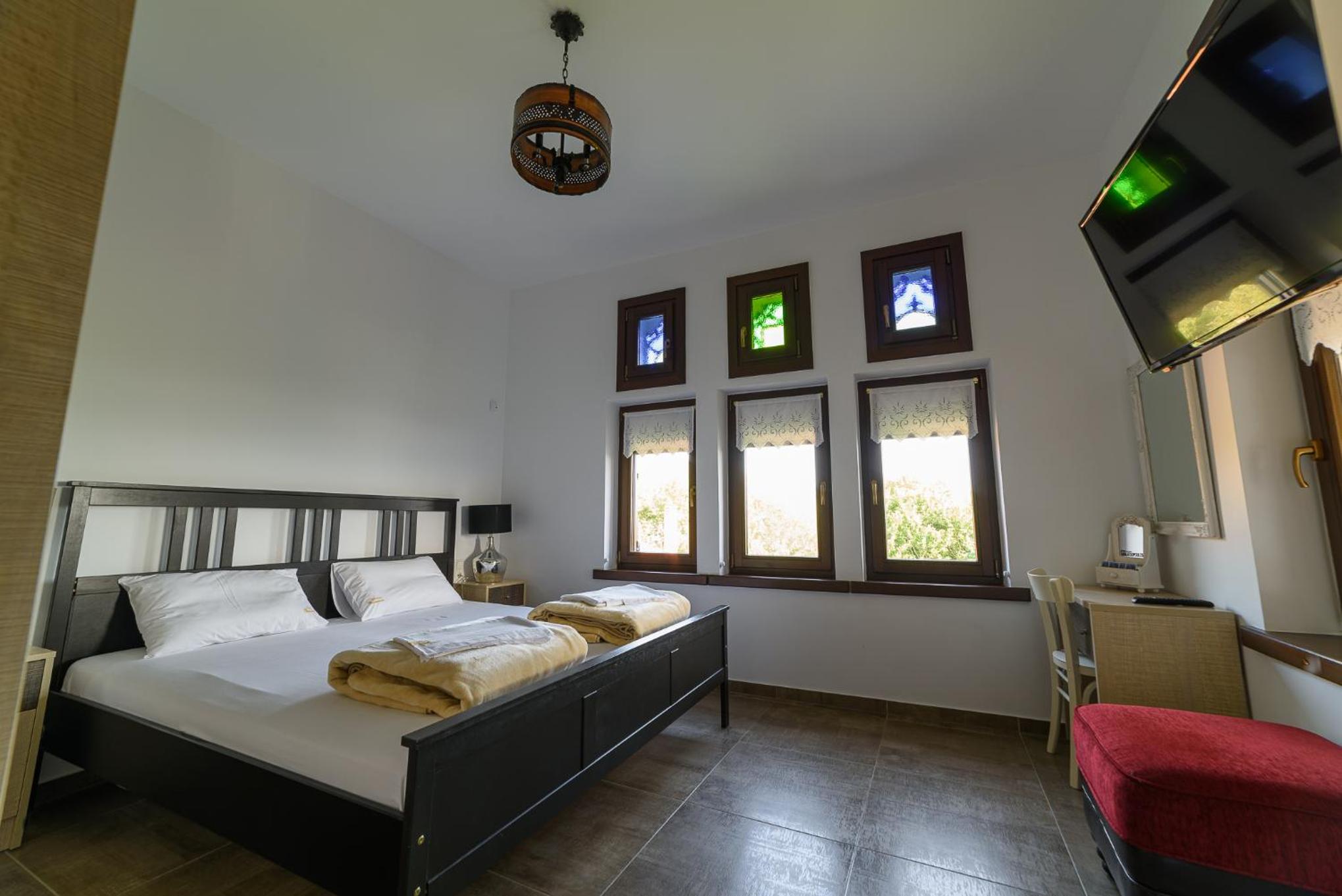 One-Bedroom Apartment - Photo 48