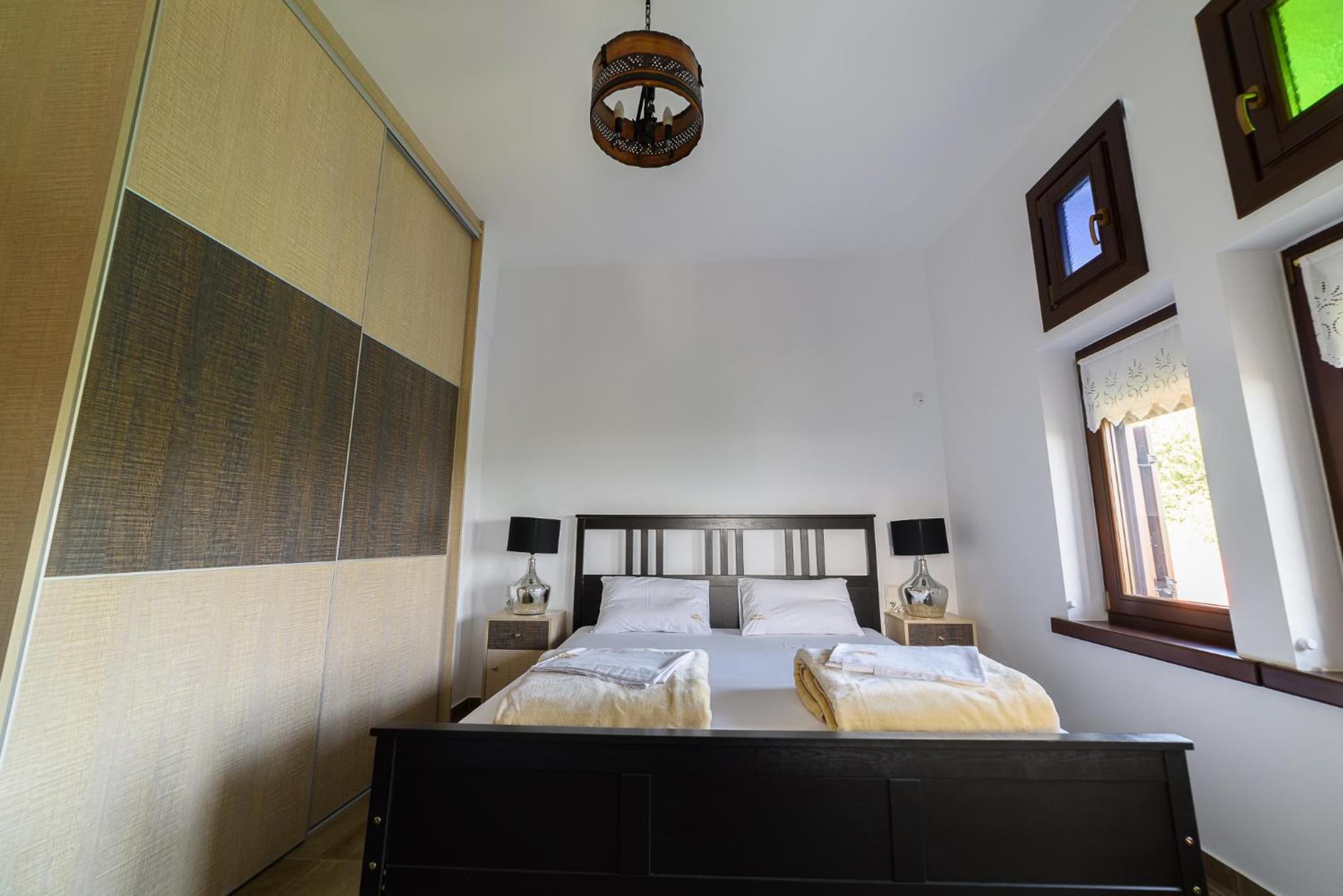 One-Bedroom Apartment - Photo 15