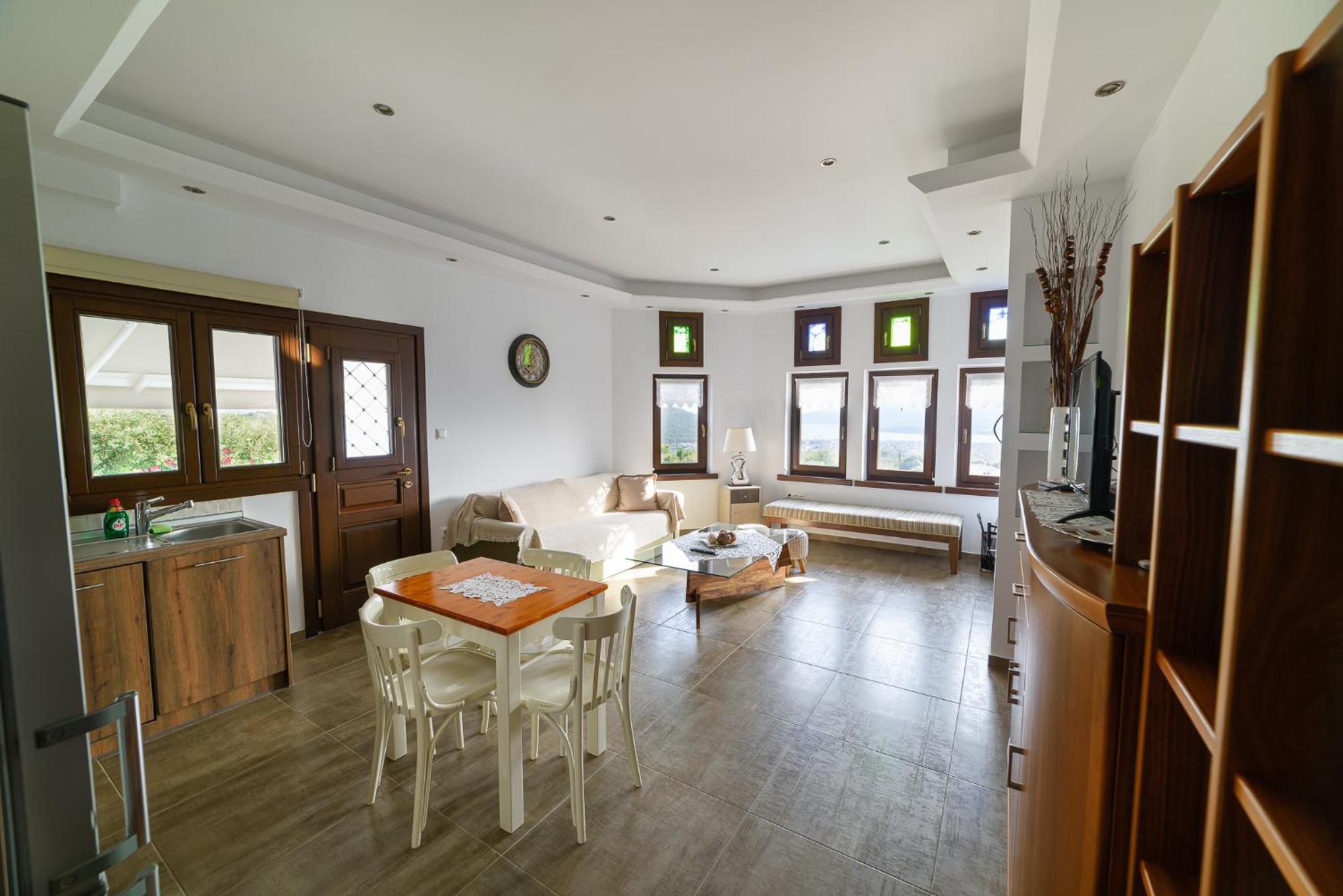 One-Bedroom Apartment - Photo 18