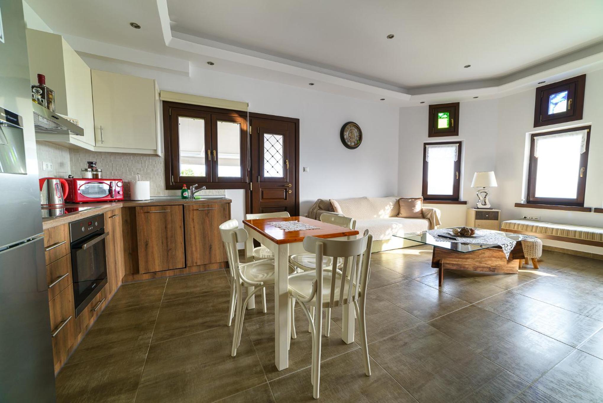 One-Bedroom Apartment - Photo 39