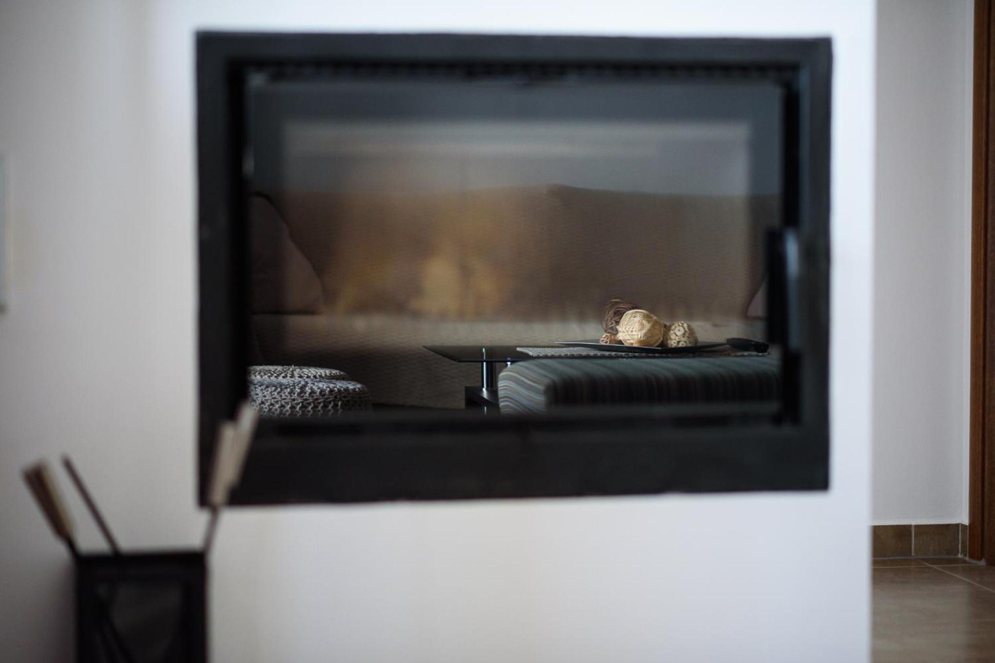 Two-Bedroom Apartment - Photo 8