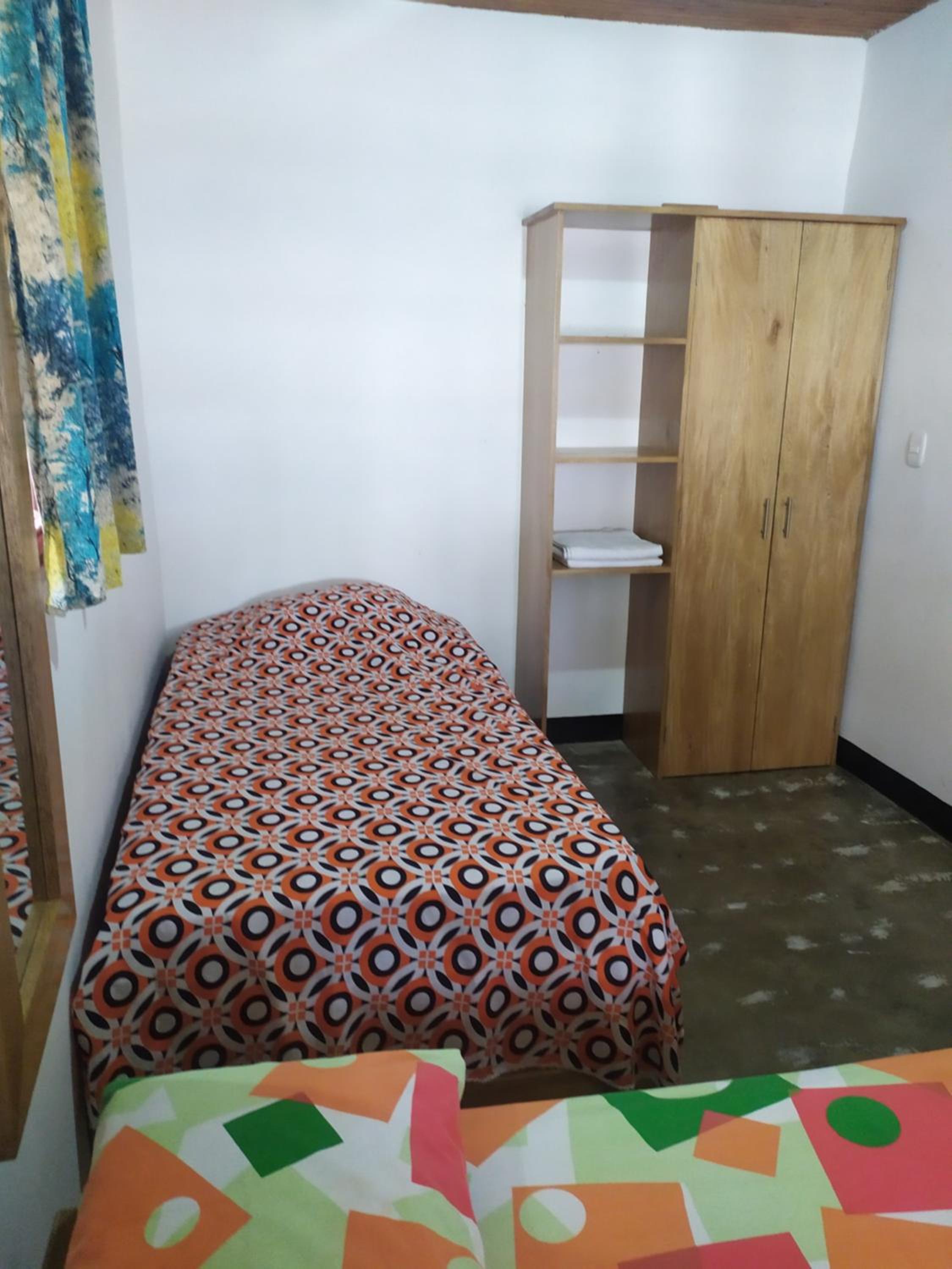 Triple Room with Shared Bathroom photo 2