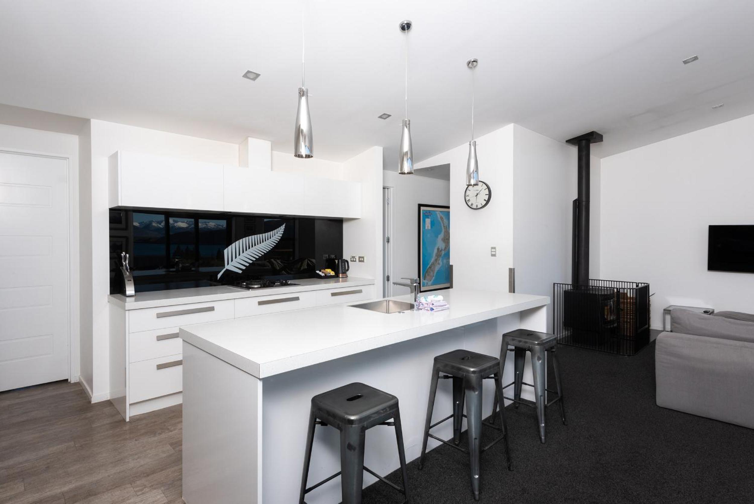 Four-Bedroom House - Photo 24