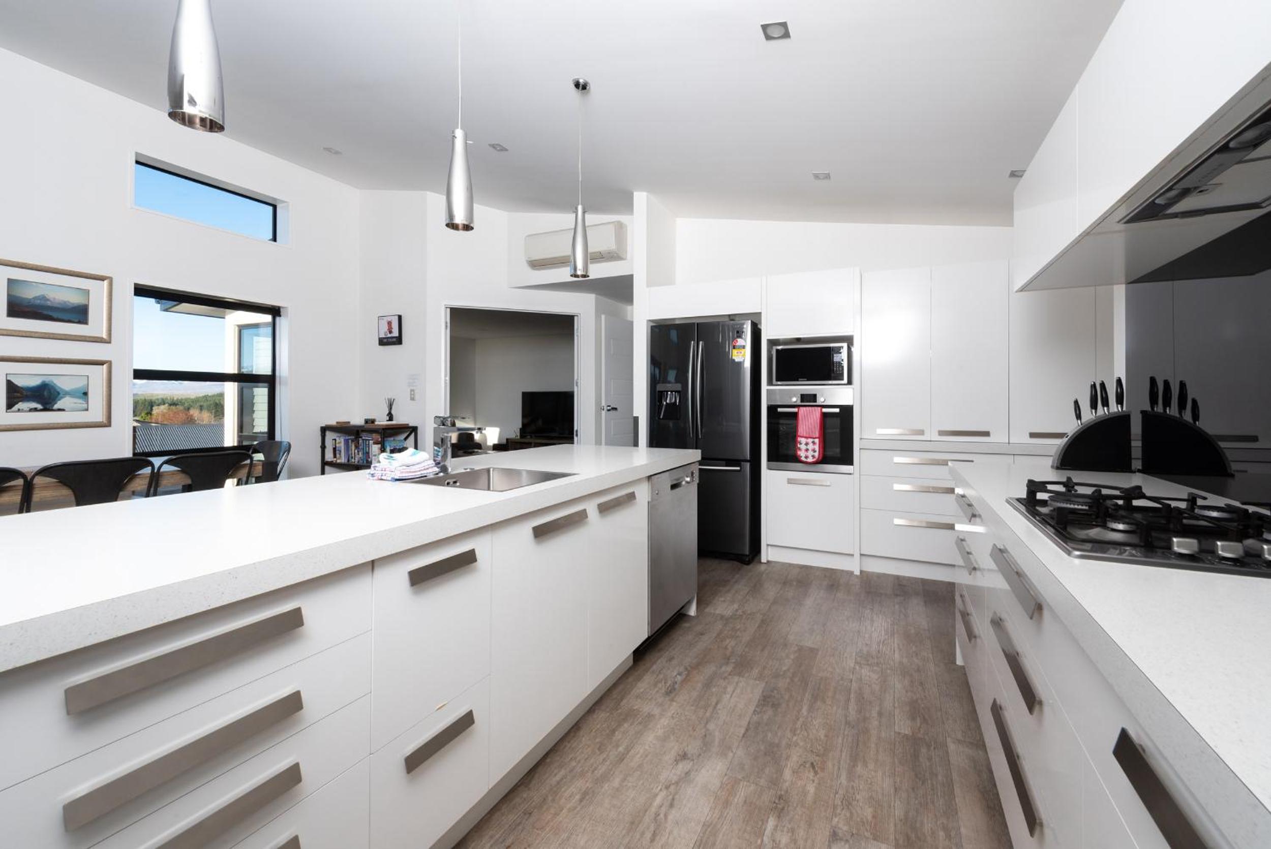 Four-Bedroom House - Photo 26