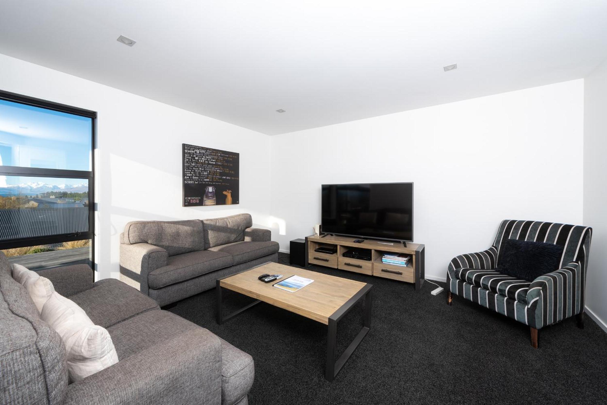 Four-Bedroom House - Photo 14