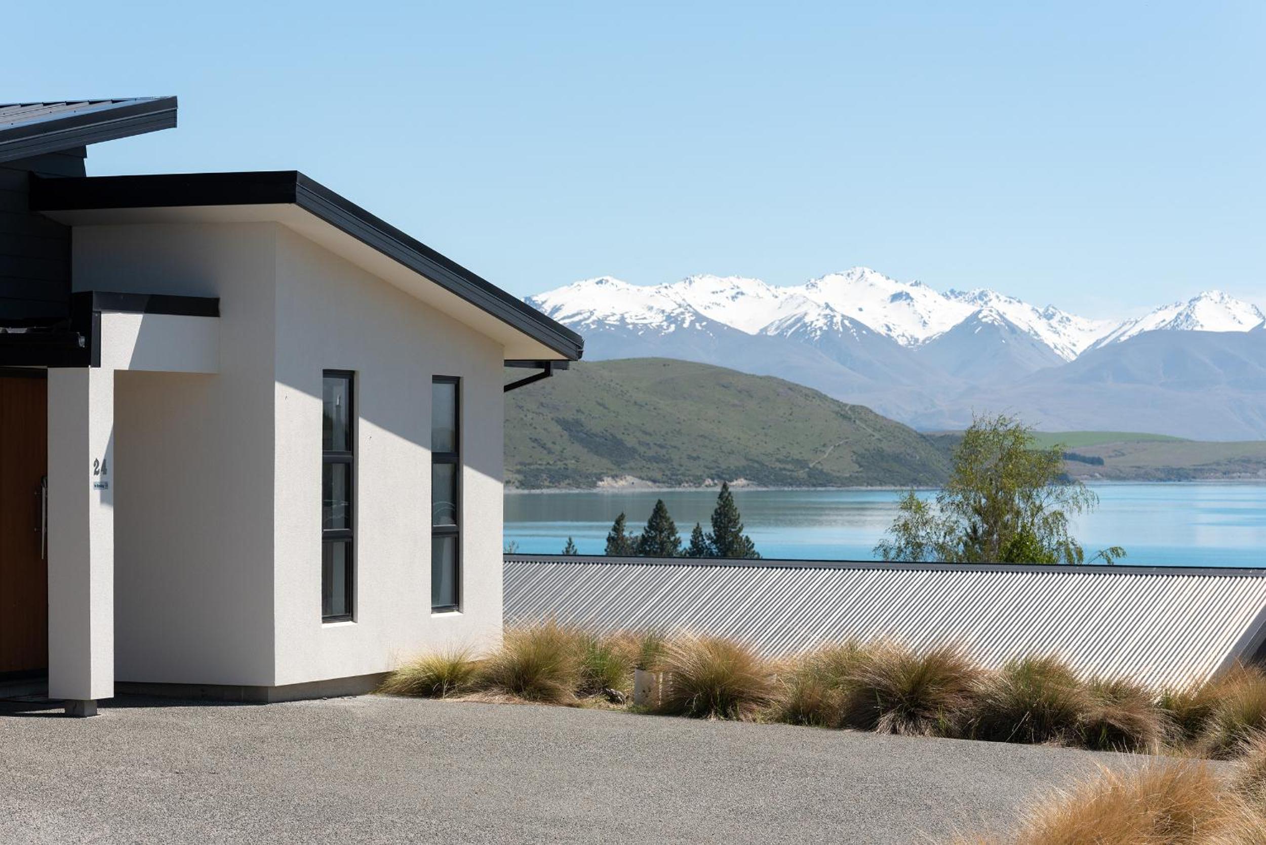 Four-Bedroom House - Photo 9