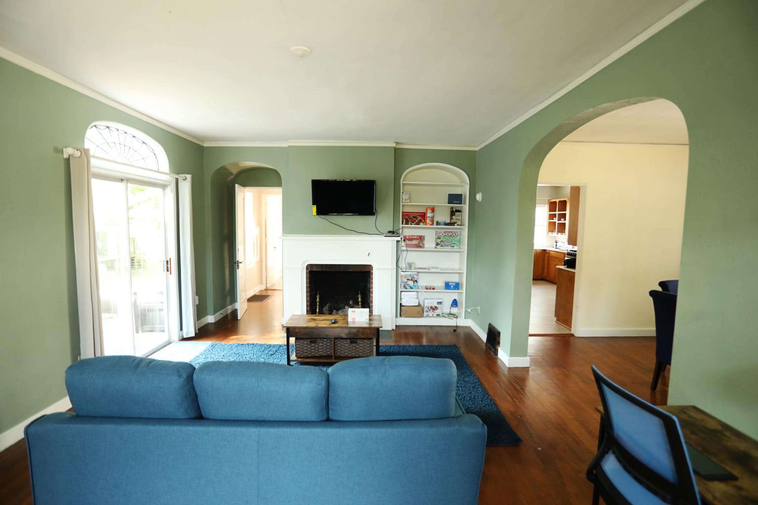 Four-Bedroom House photo 1