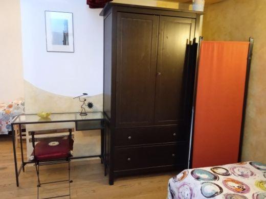 Quadruple Room with Bathroom - Photo 5