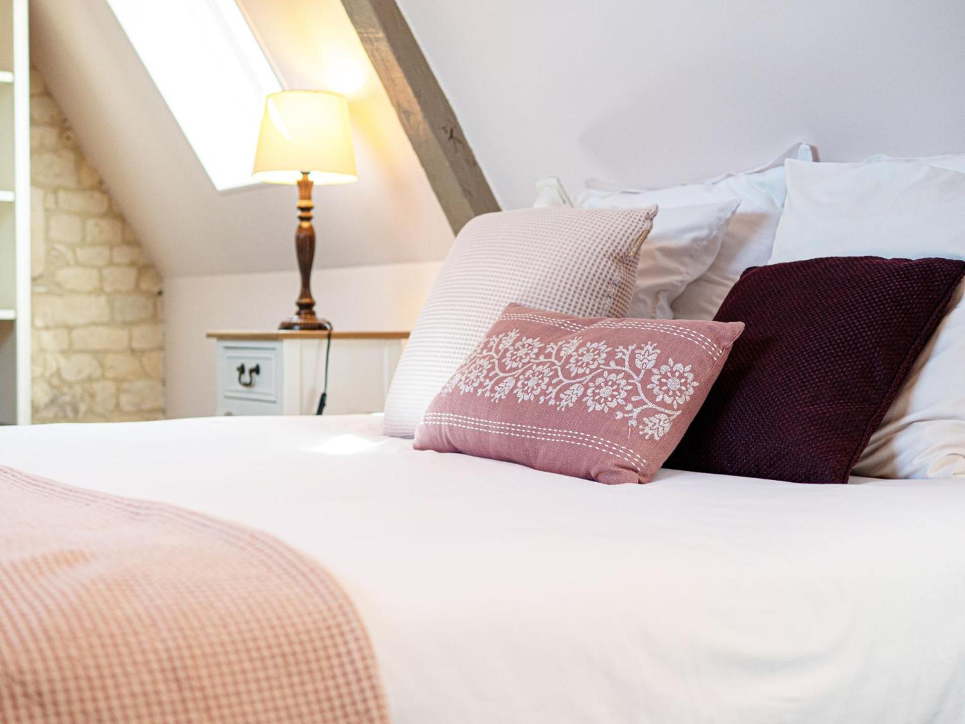 Double Room with Private Bathroom - Photo 4