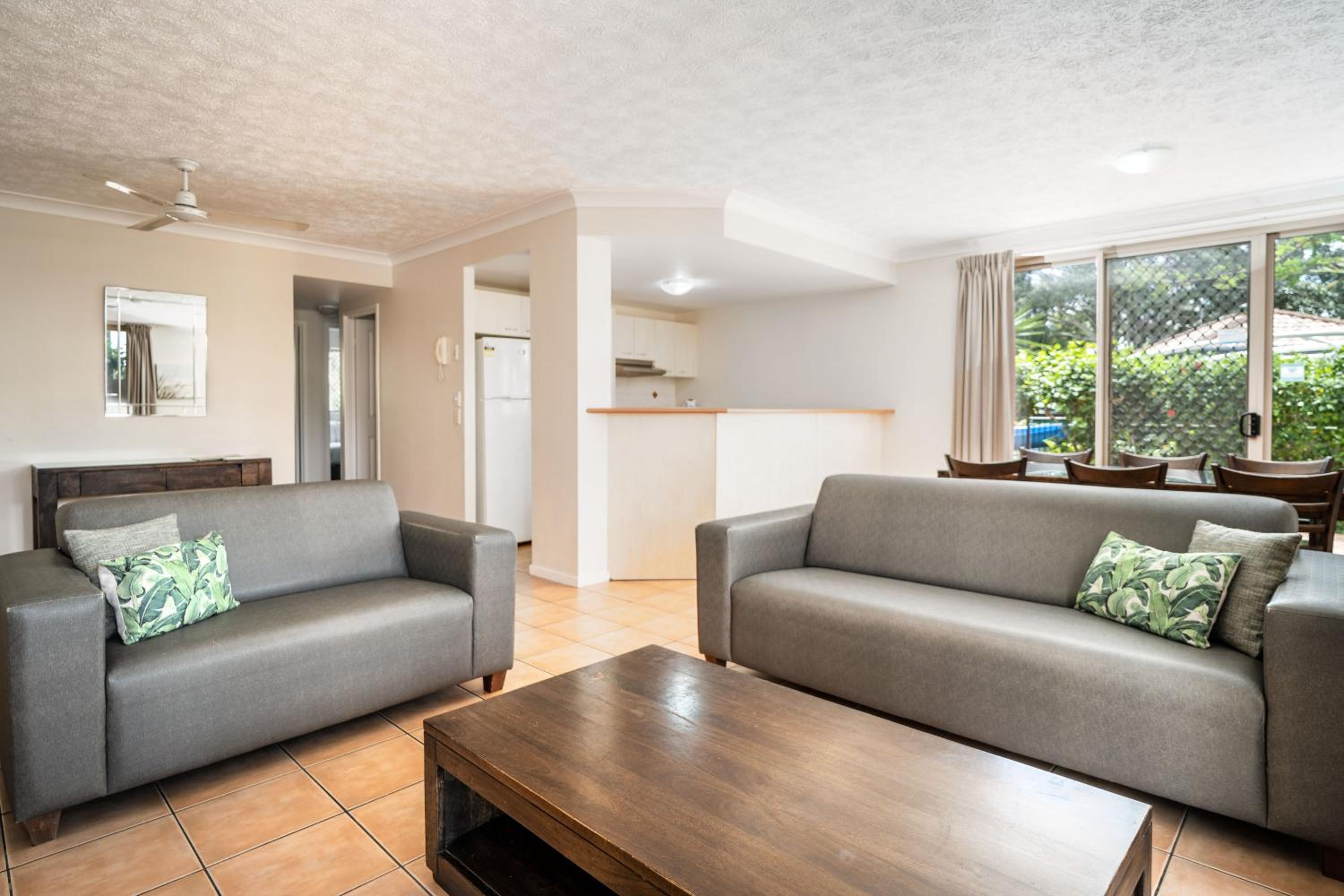 Three-Bedroom Apartment - Photo 7