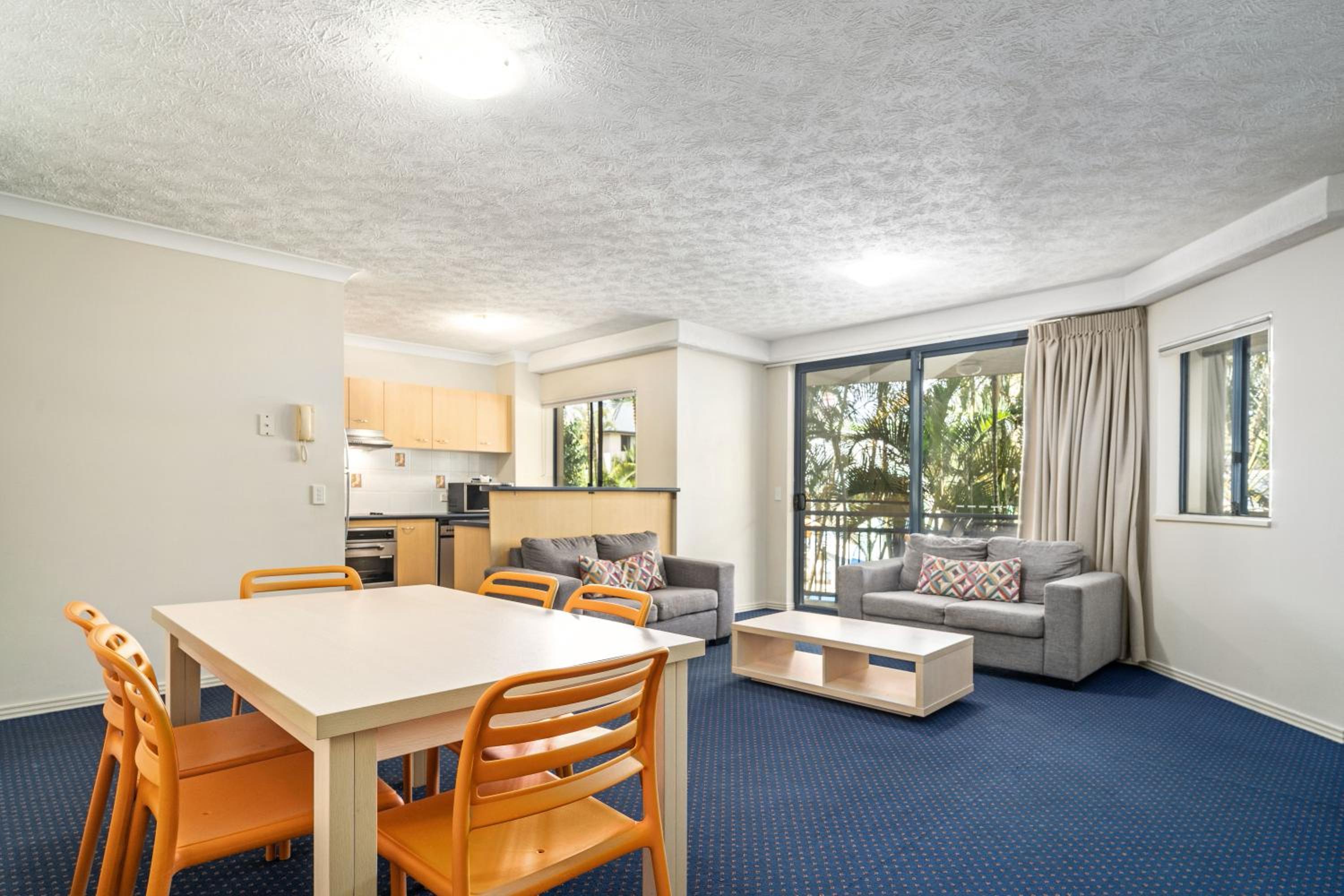 Superior Two-Bedroom Apartment - Photo 9