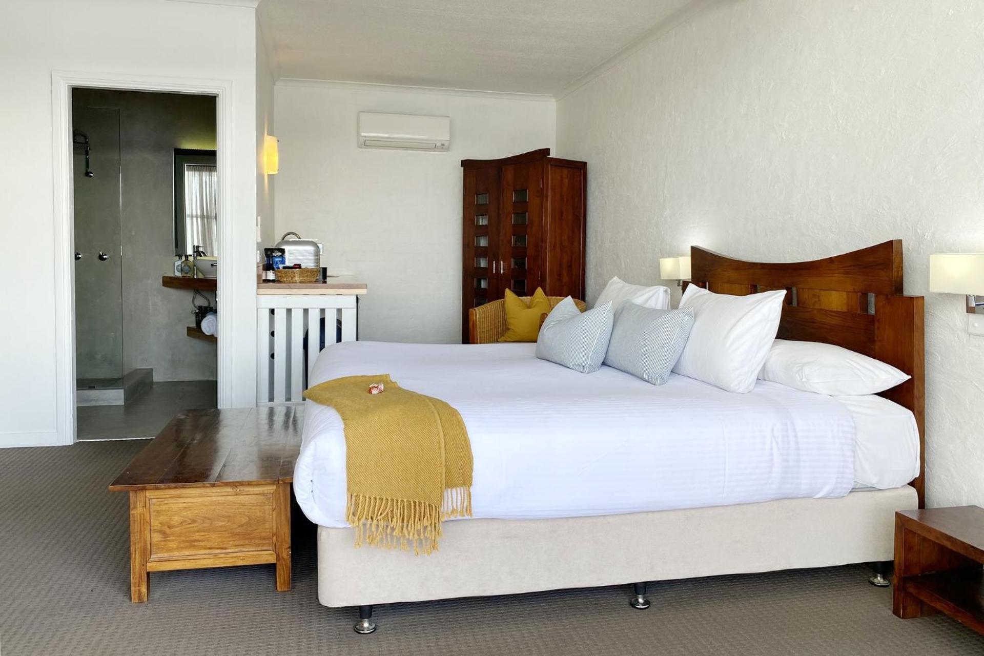 King Room with Ocean View - First Floor photo 3