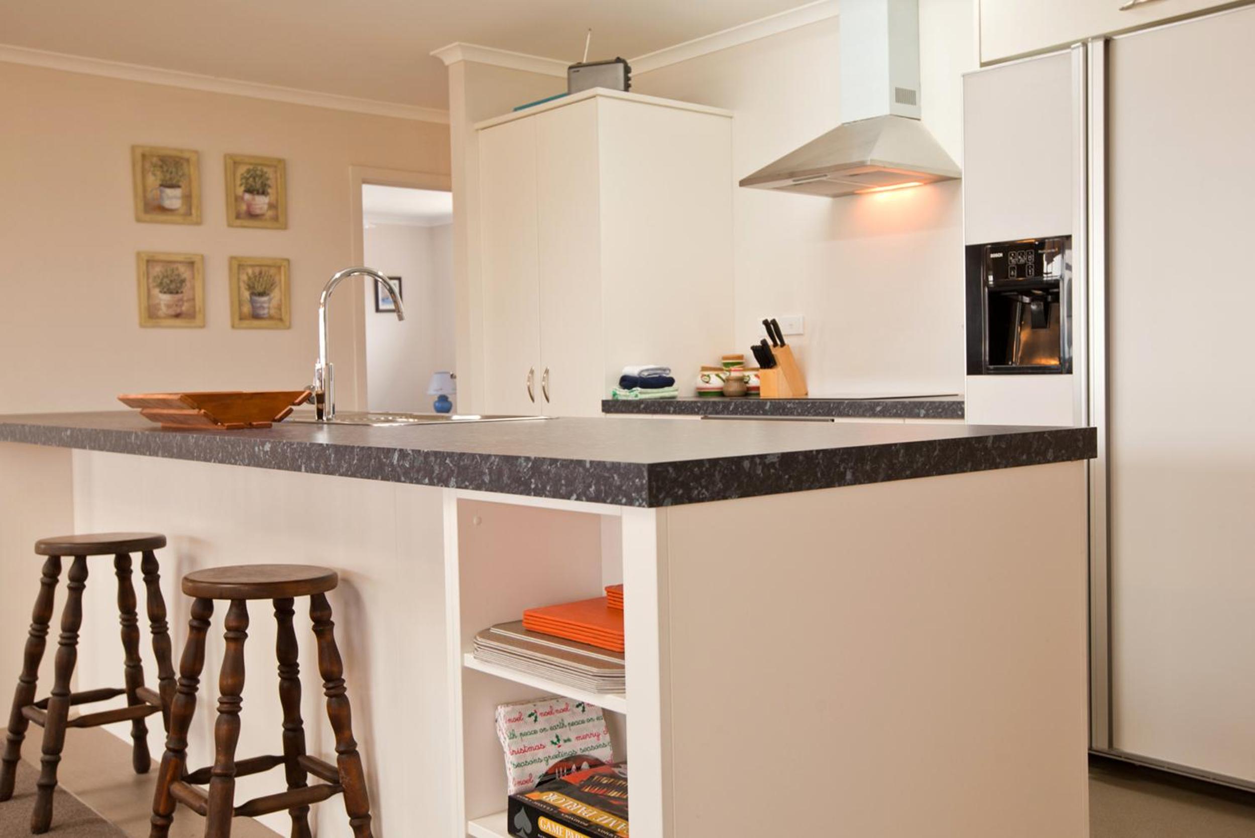 Three-Bedroom House - Photo 9