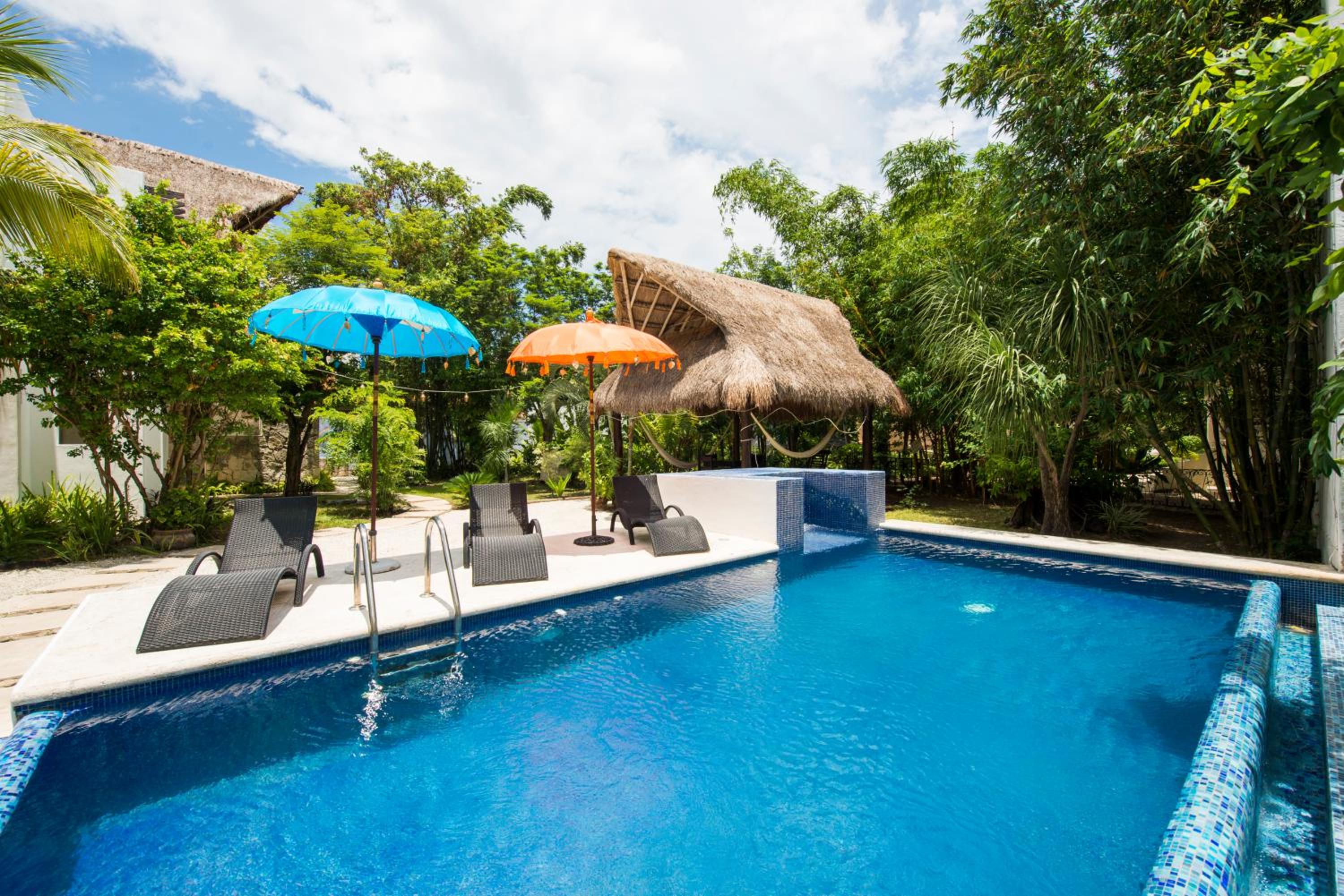 Villa photo 2