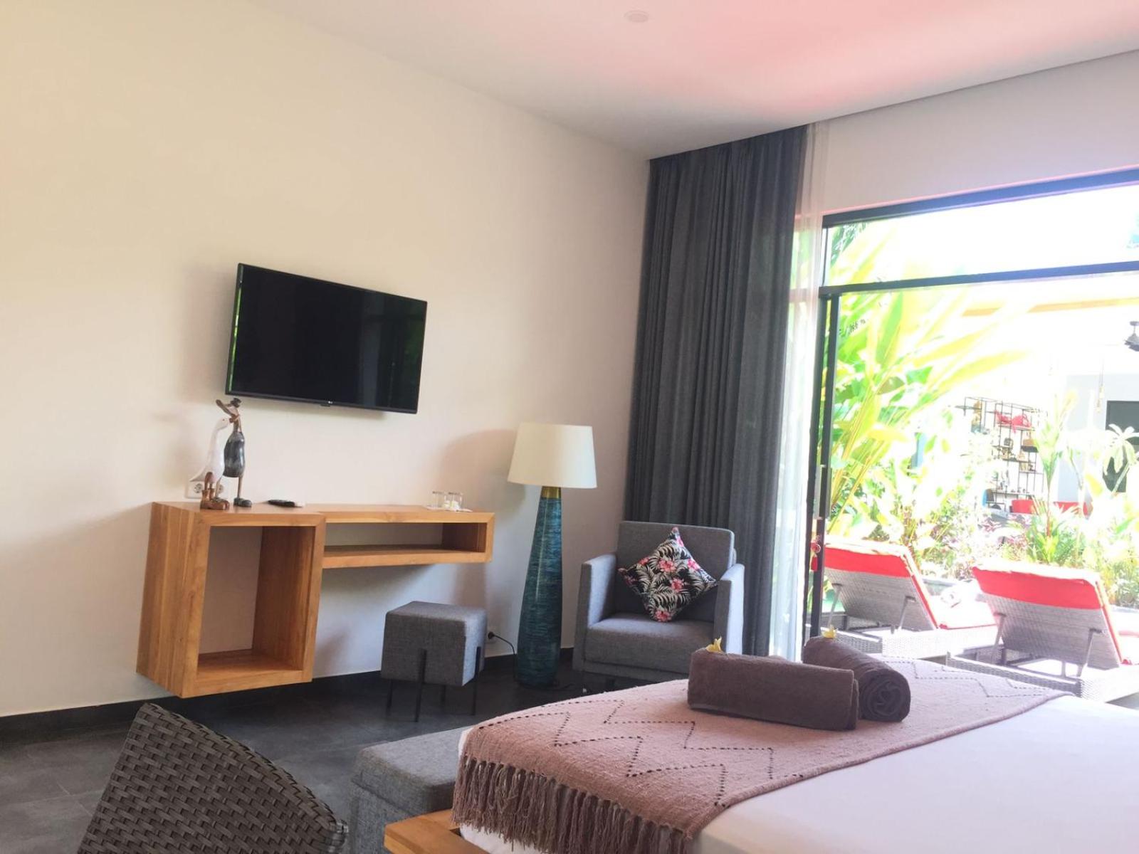 Deluxe Queen Room - Photo 1
