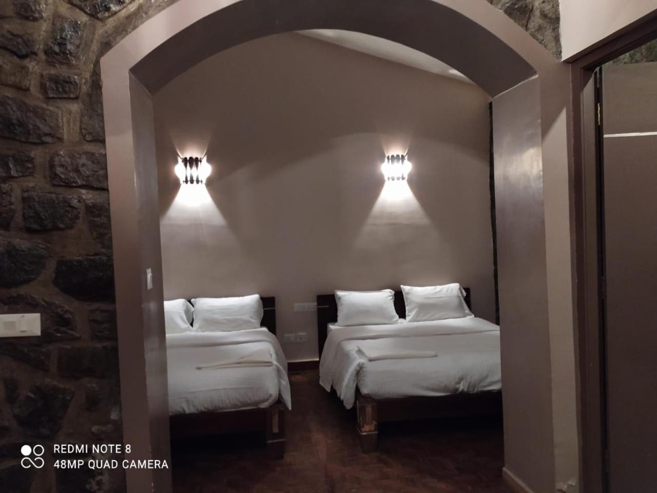 Standard Quadruple Room - Photo 4