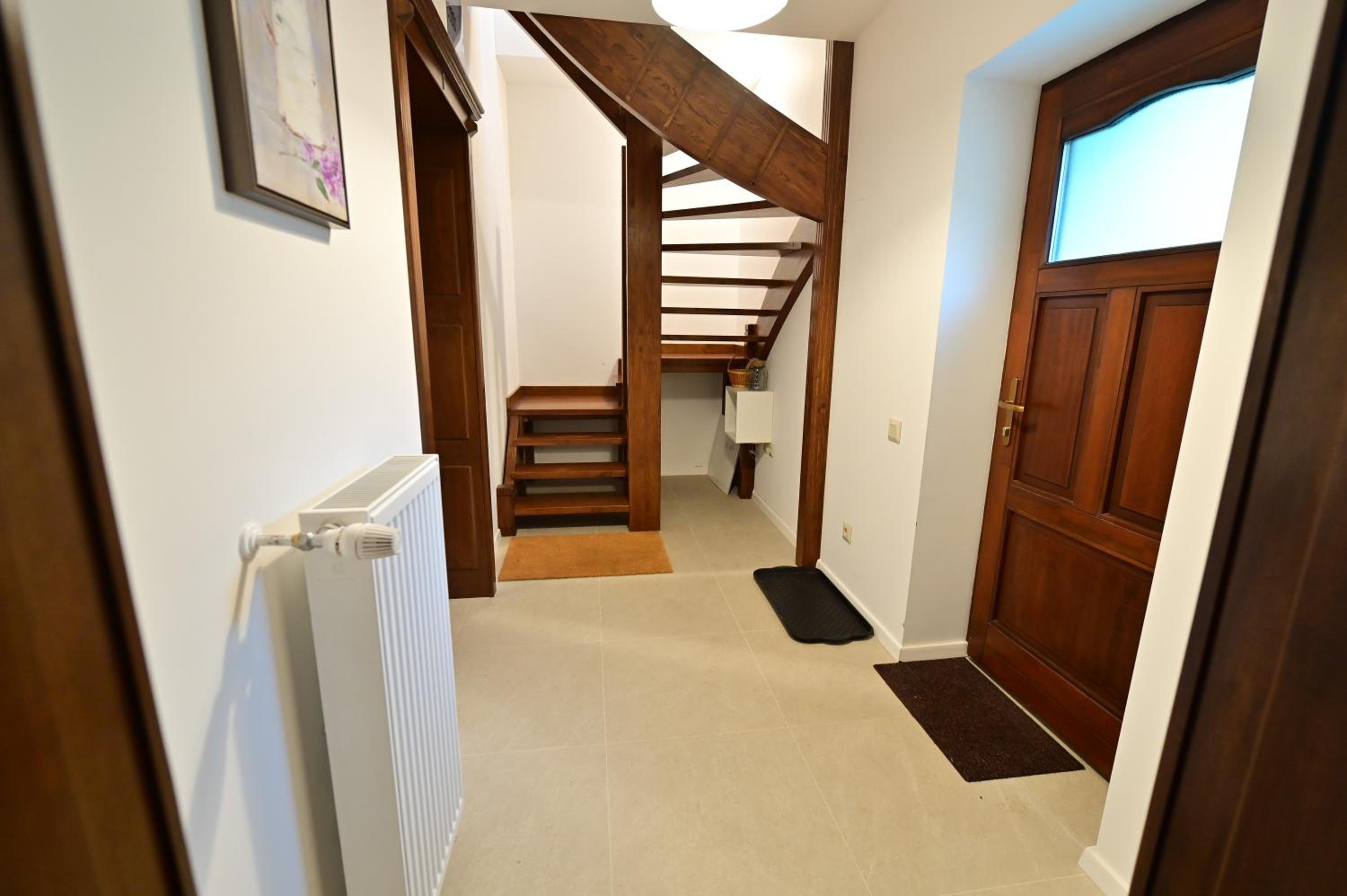 One-Bedroom Apartment - Photo 20