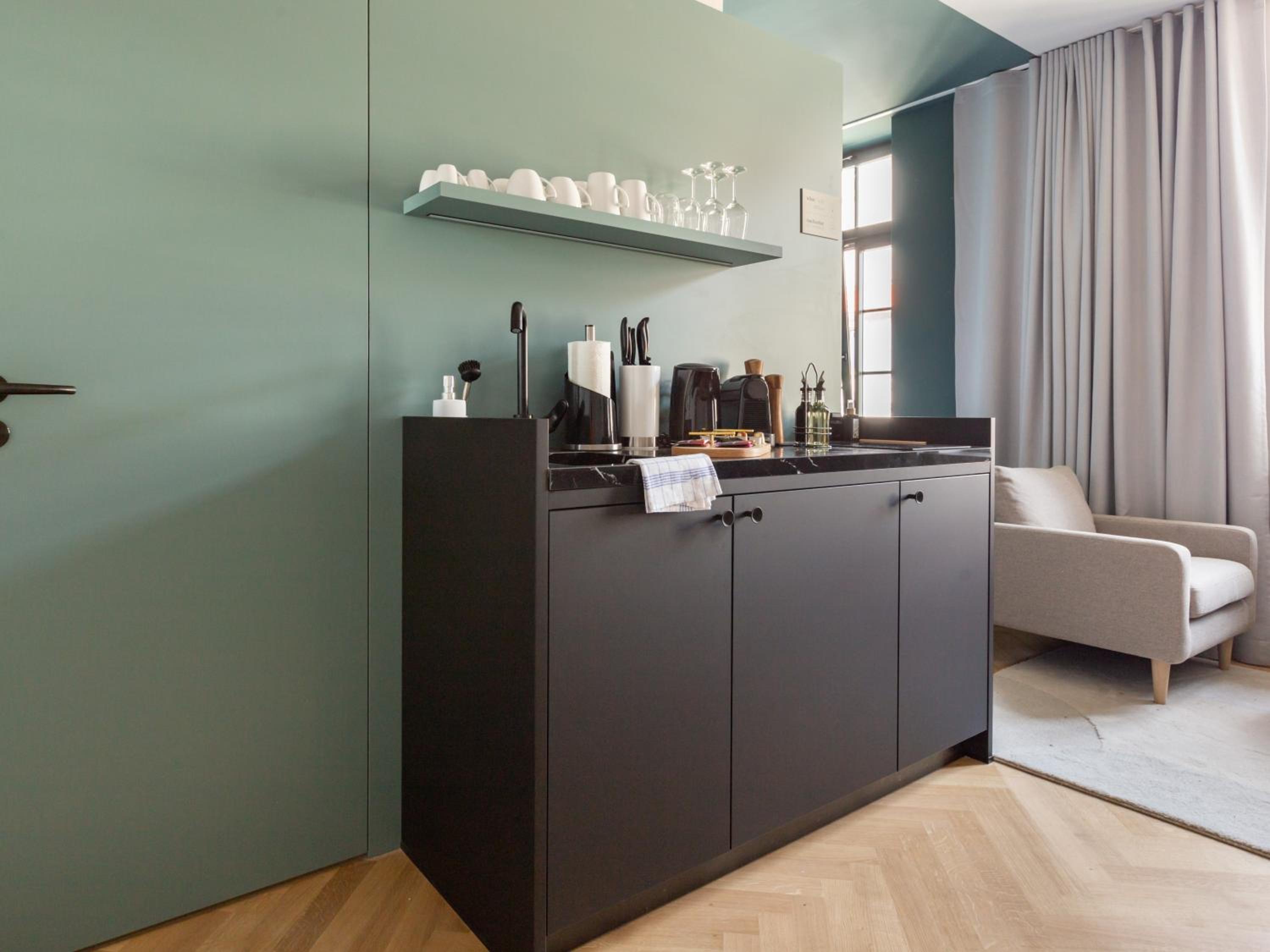 Suite - Photo 4
