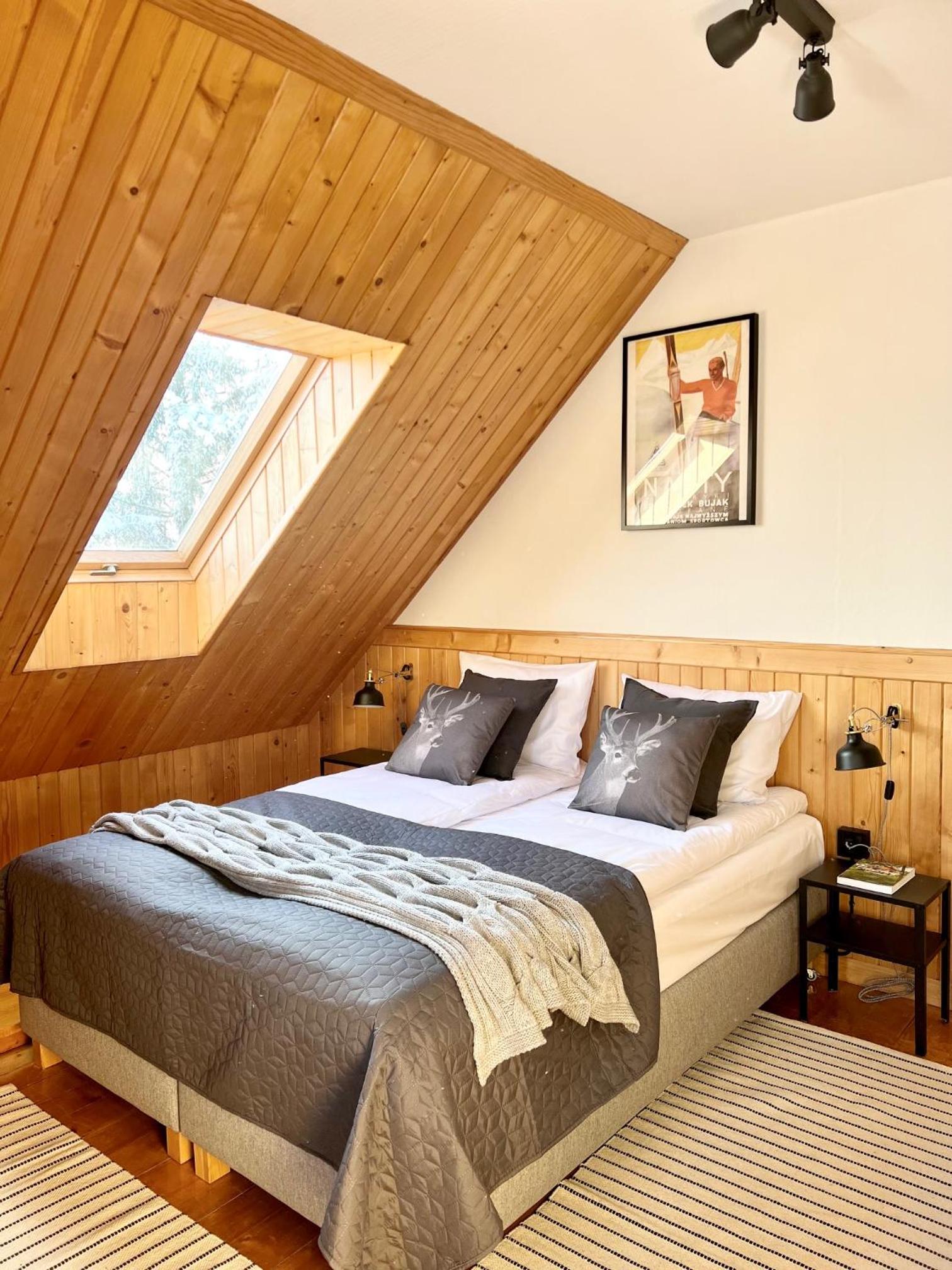 Double Room with Private External Bathroom - Photo 7