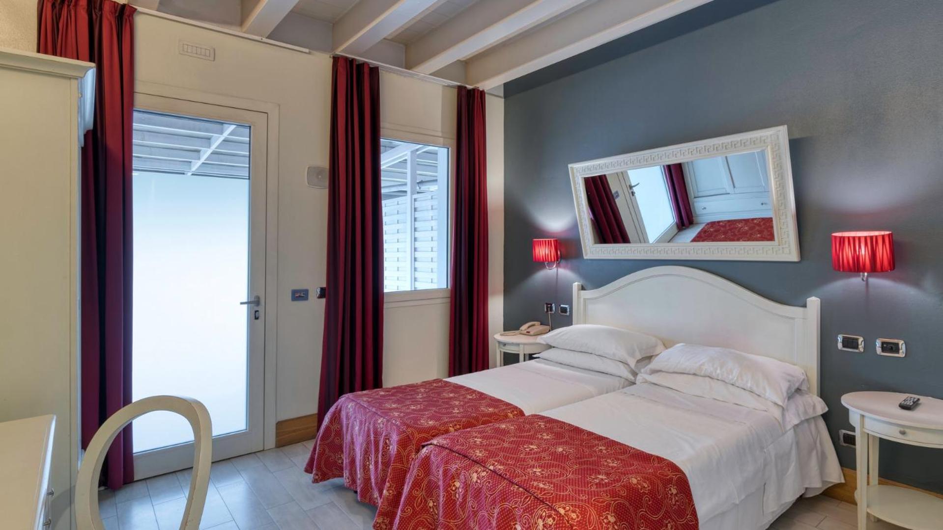 Twin Room photo 2