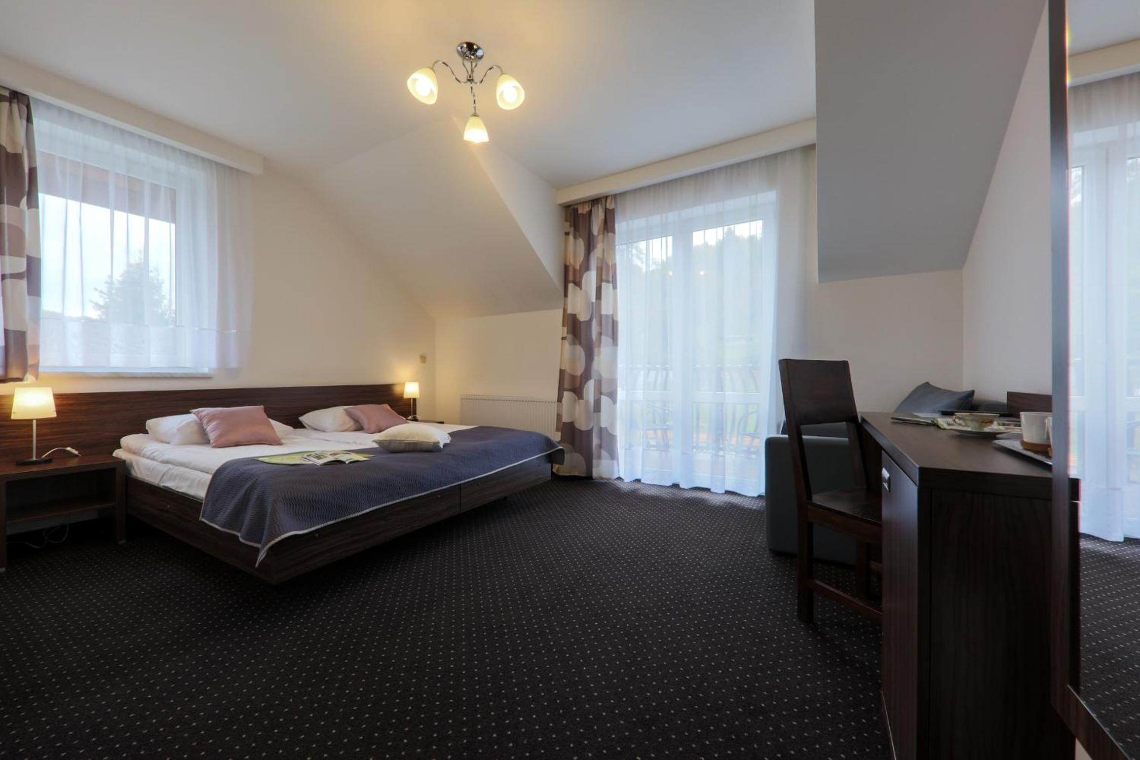 King Room with Balcony - Photo 1