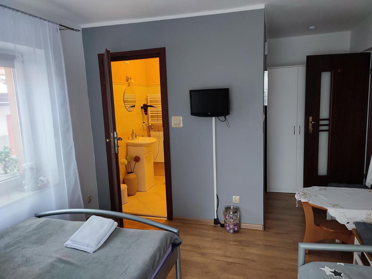 Triple Room with Private Bathroom photo 2