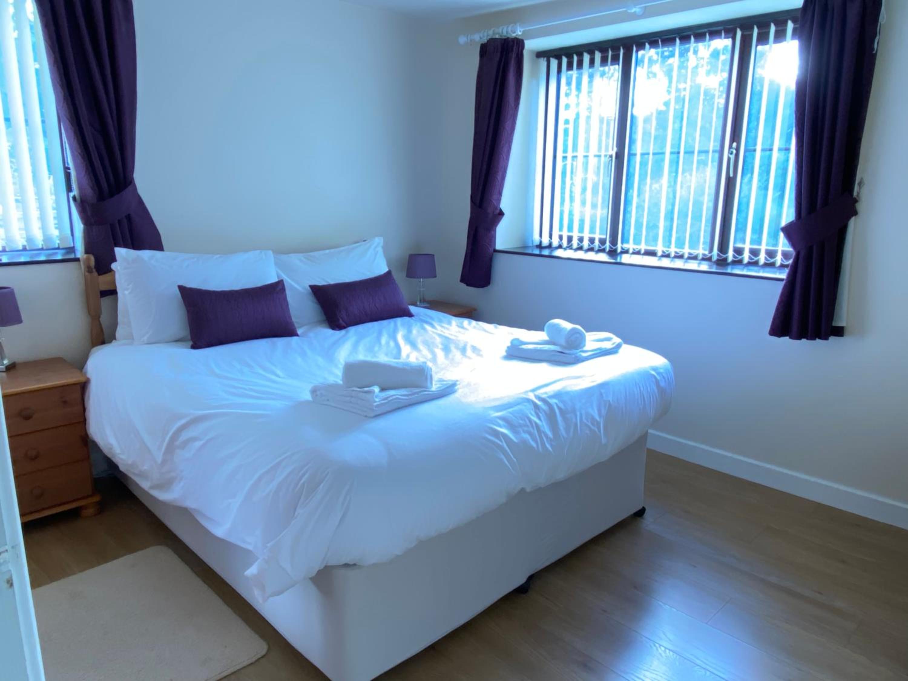 Two-Bedroom Cottage with Two Shower Rooms photo 1