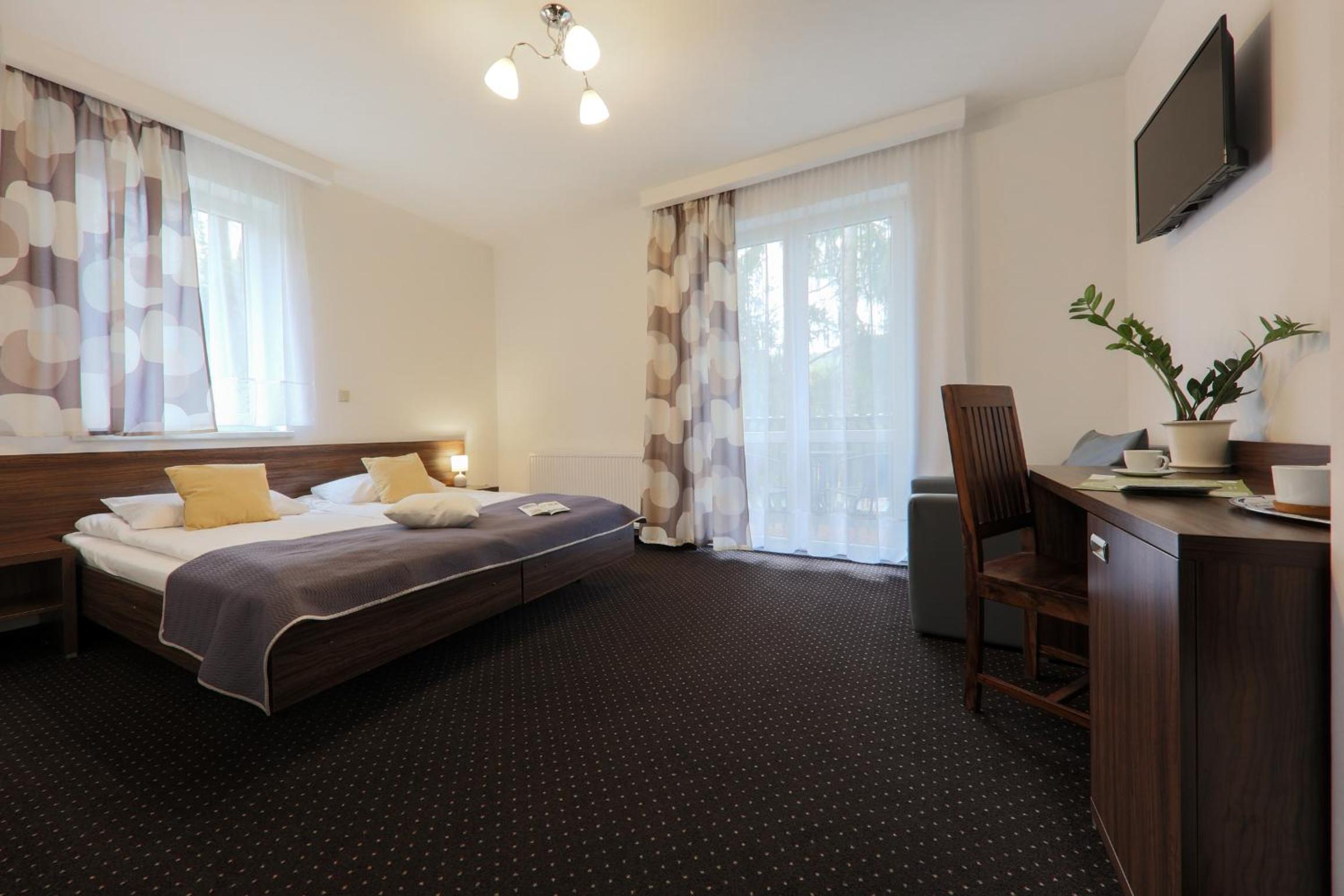 King Room with Balcony photo 1
