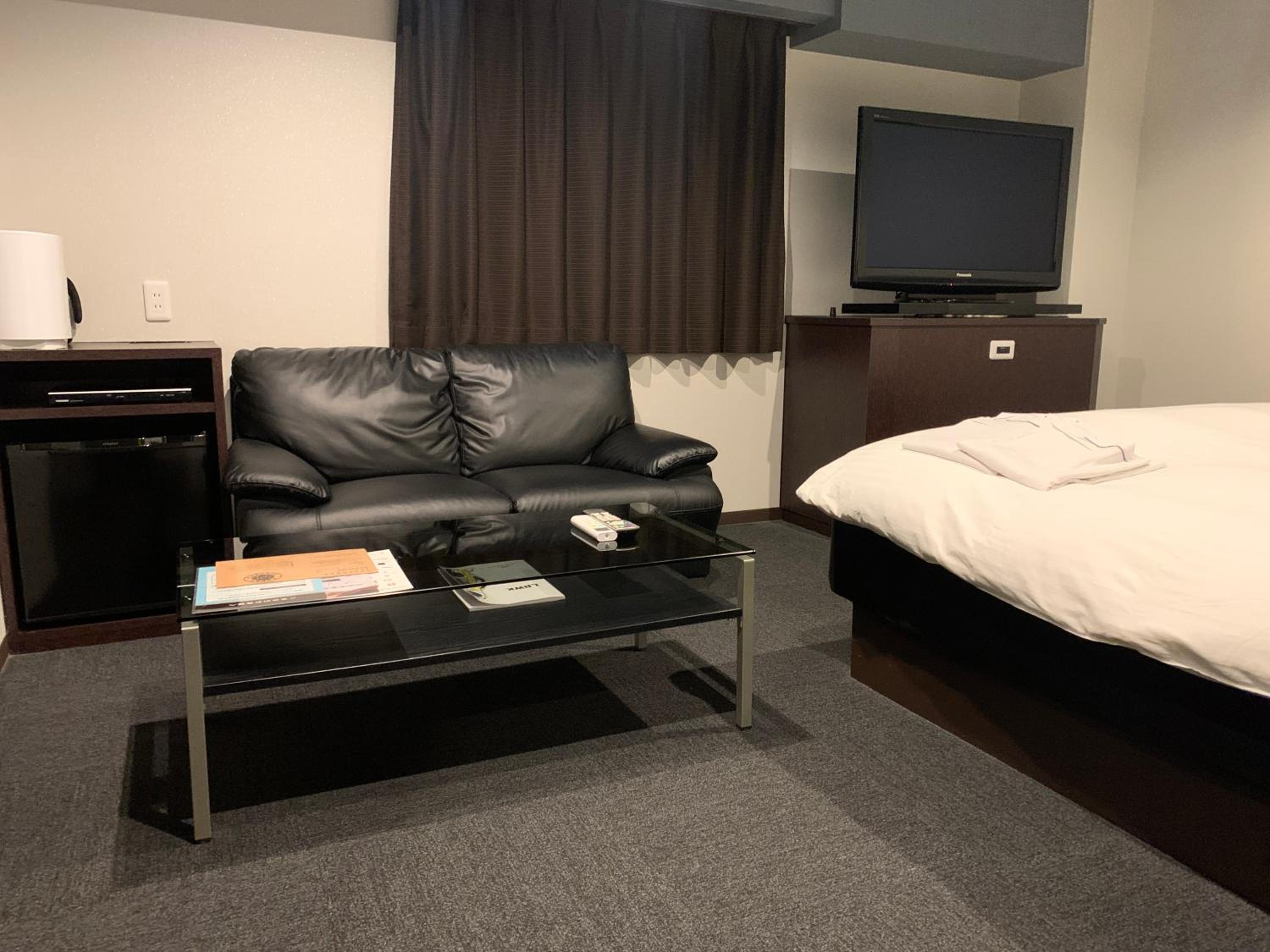 Deluxe Double Room with Two Double Beds - Non-Smoking - Photo 3