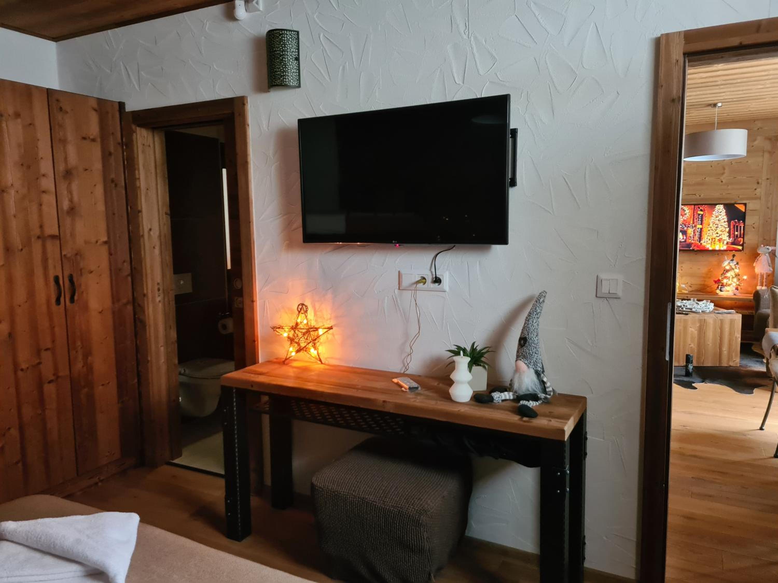 One-Bedroom Apartment - Photo 20