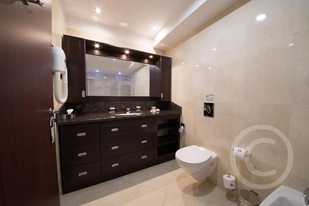 King Suite with Kitchenette