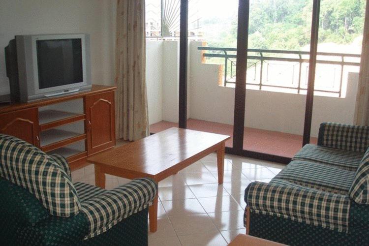 Two-Bedroom Apartment - Photo 7