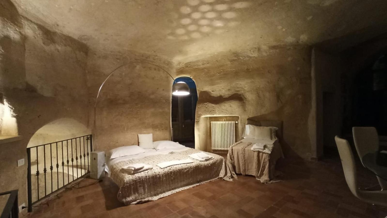 Superior King Room - Photo 1