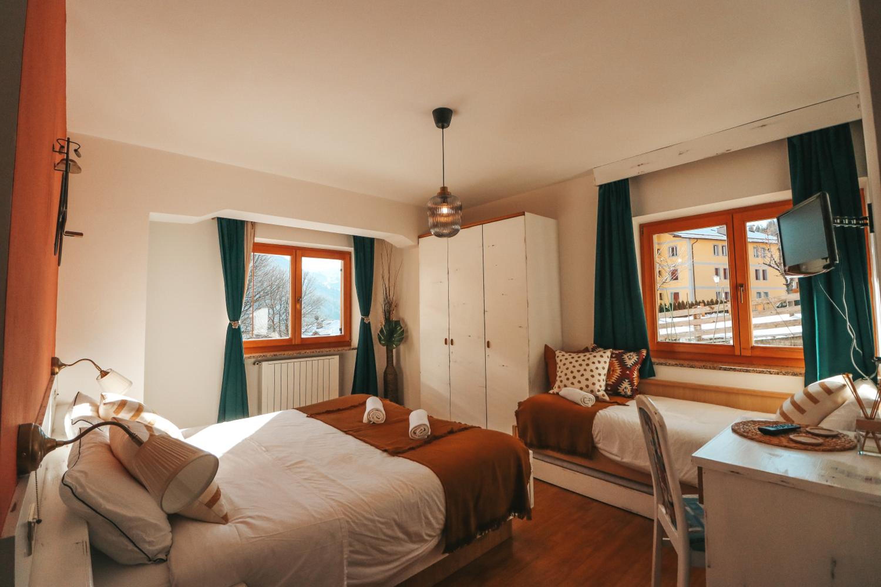 Suite with Mountain View
