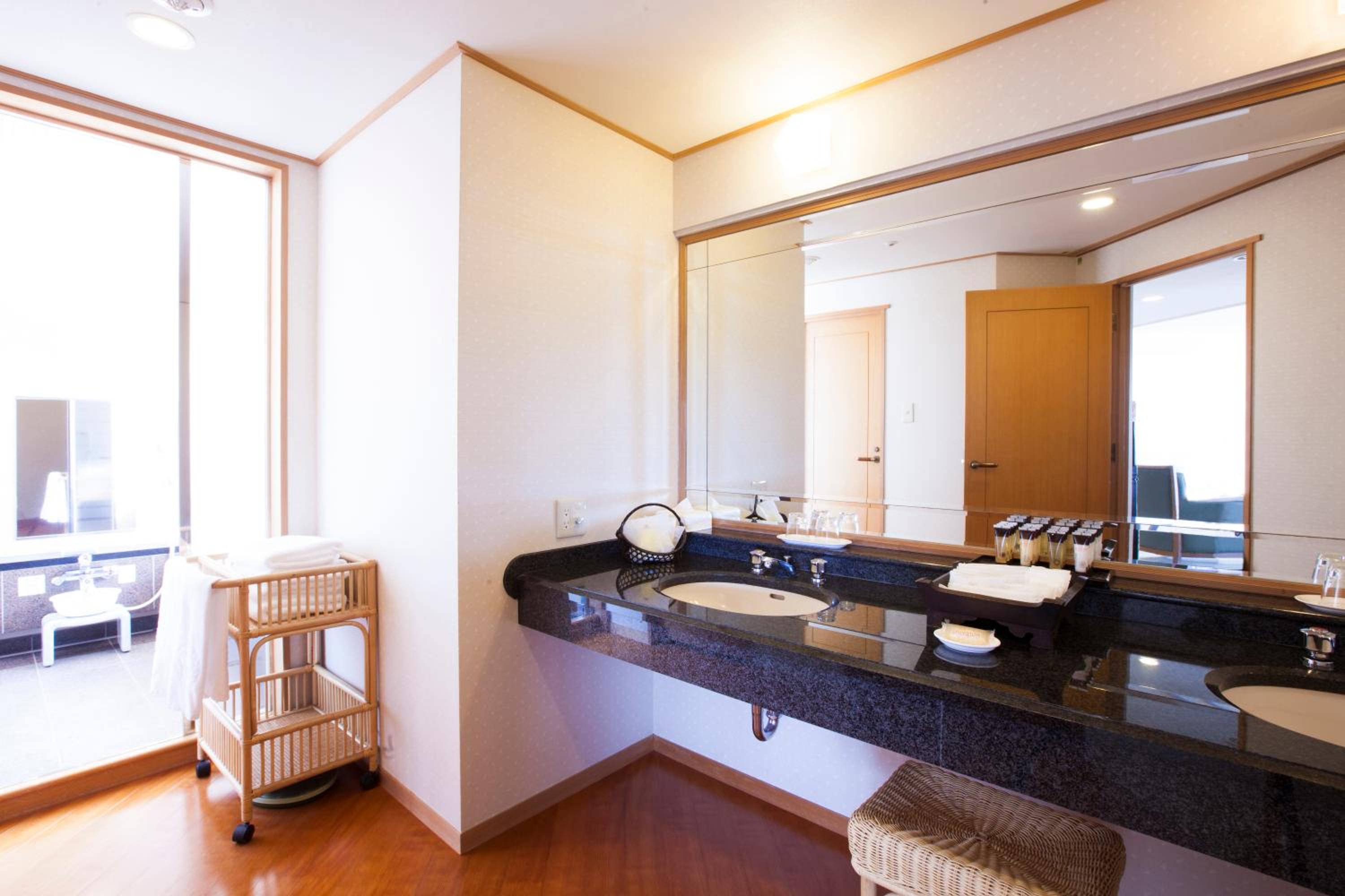 Japanese-Style Family Room - Non-Smoking - Photo 3
