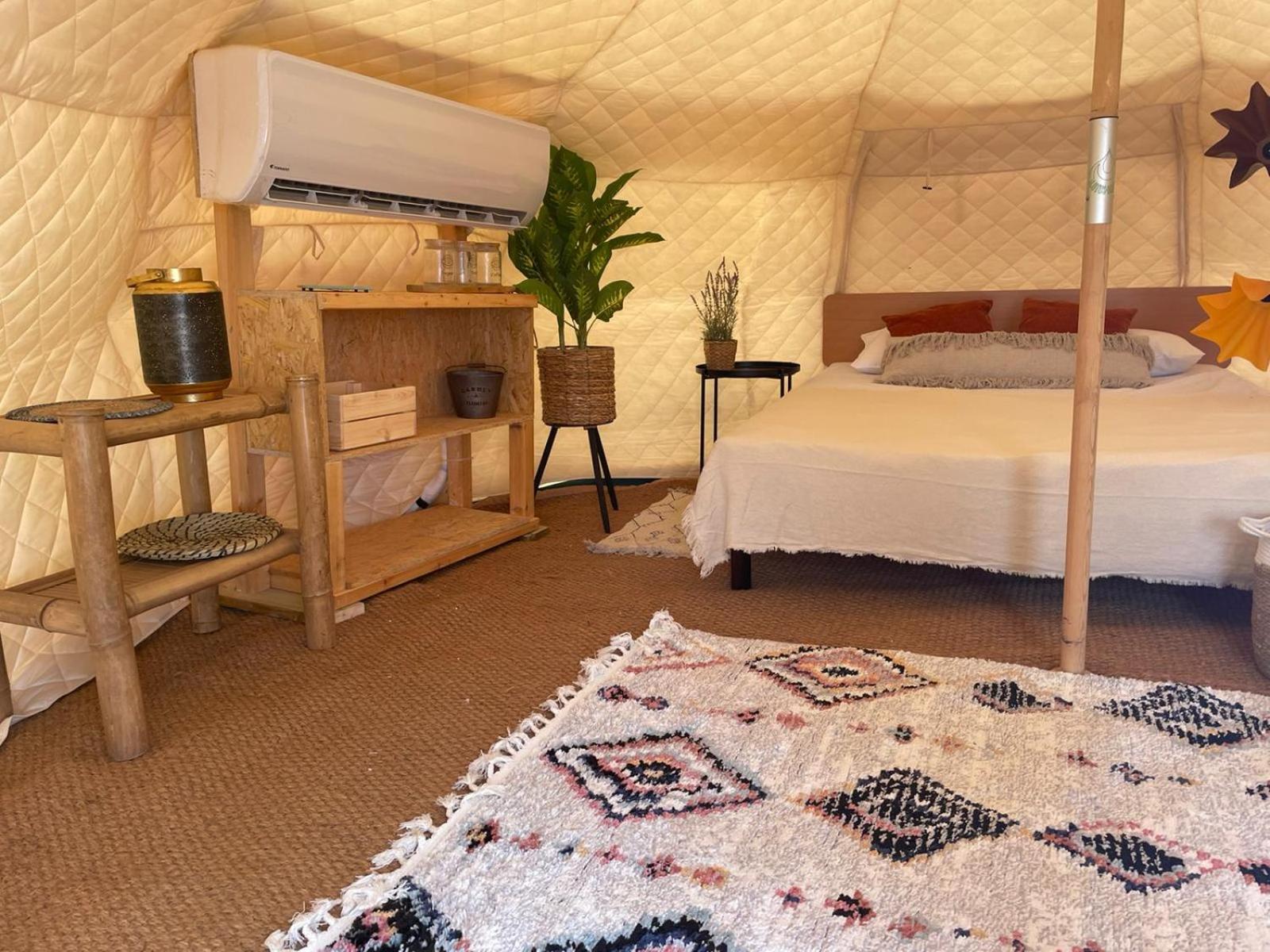 Tent - Photo 1