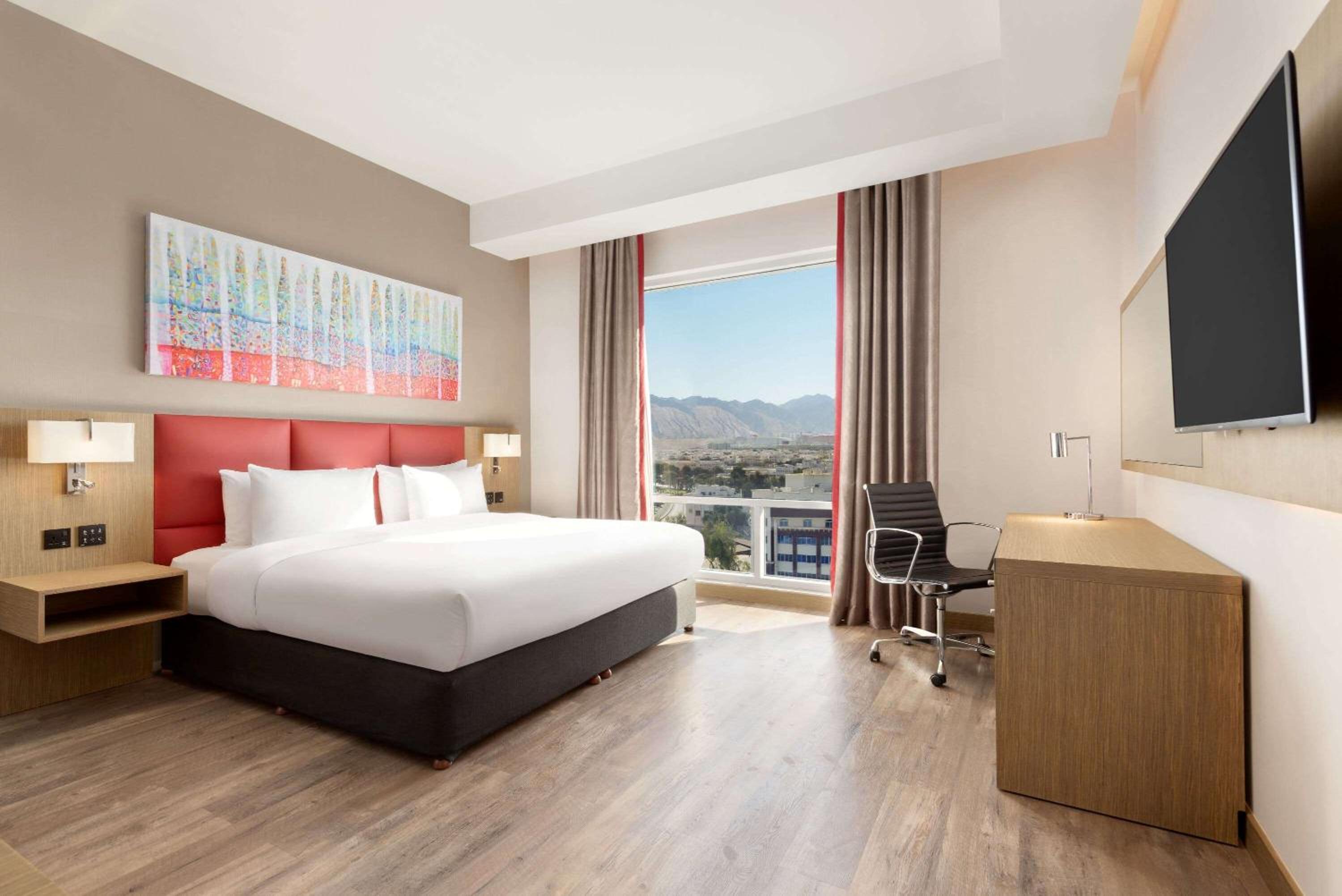 Executive King Suite - Photo 7