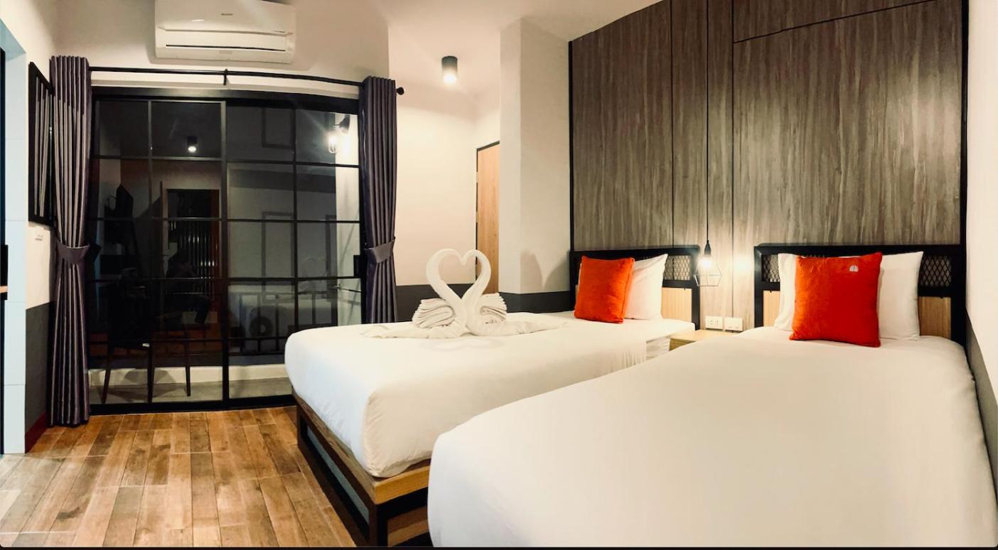 Standard Twin Room - Photo 4