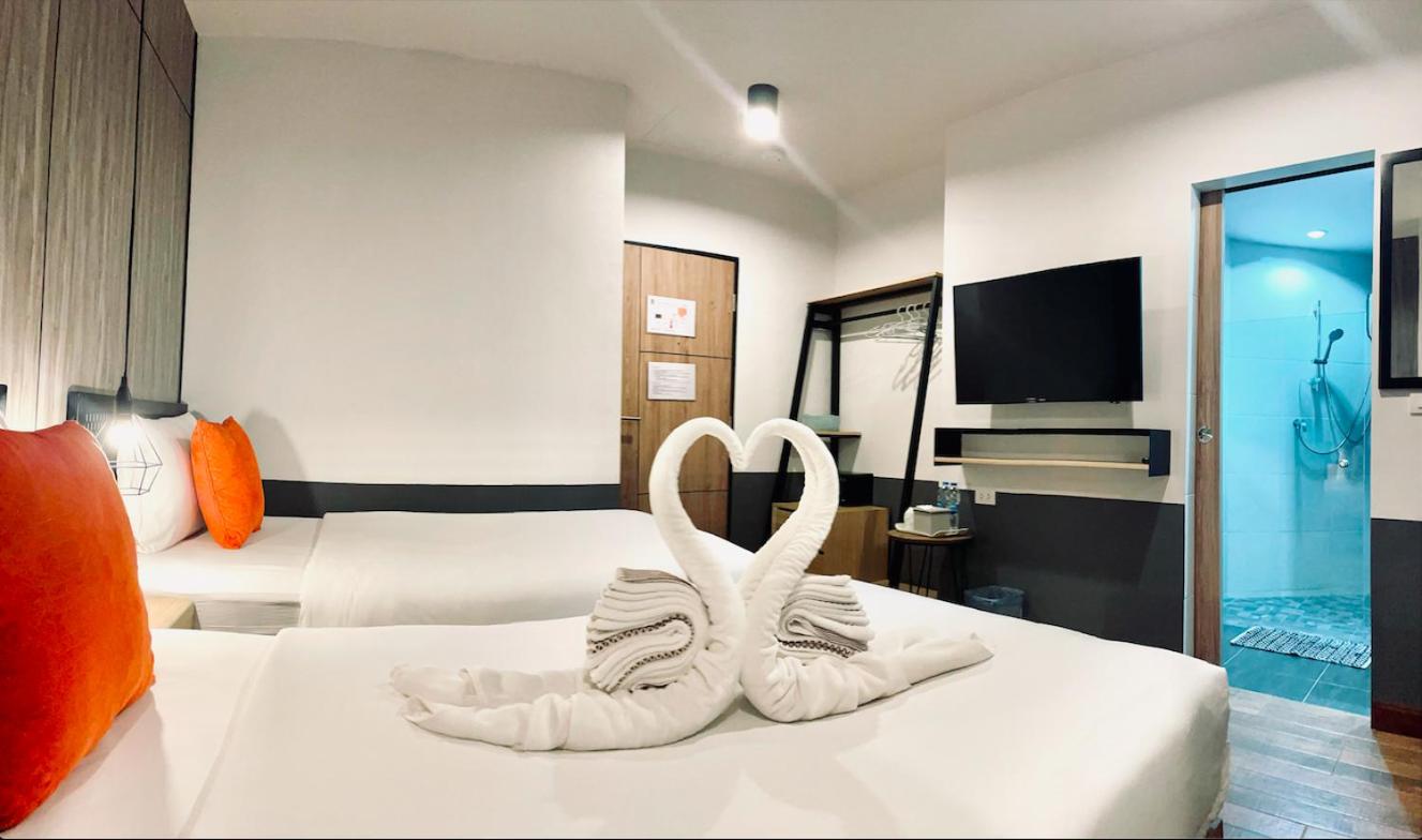 Standard Twin Room - Photo 3