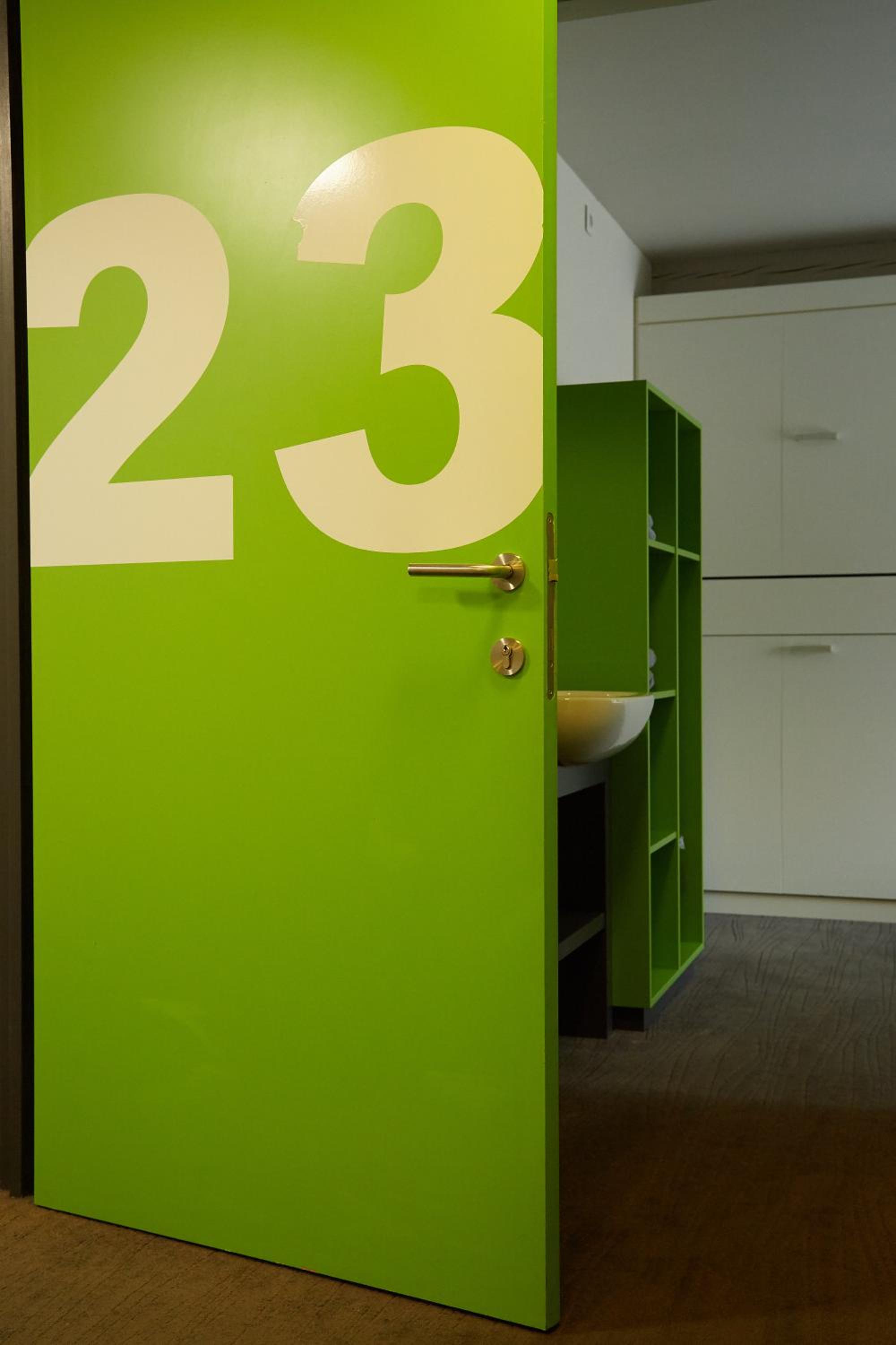Three-Bedroom Apartment - Photo 11