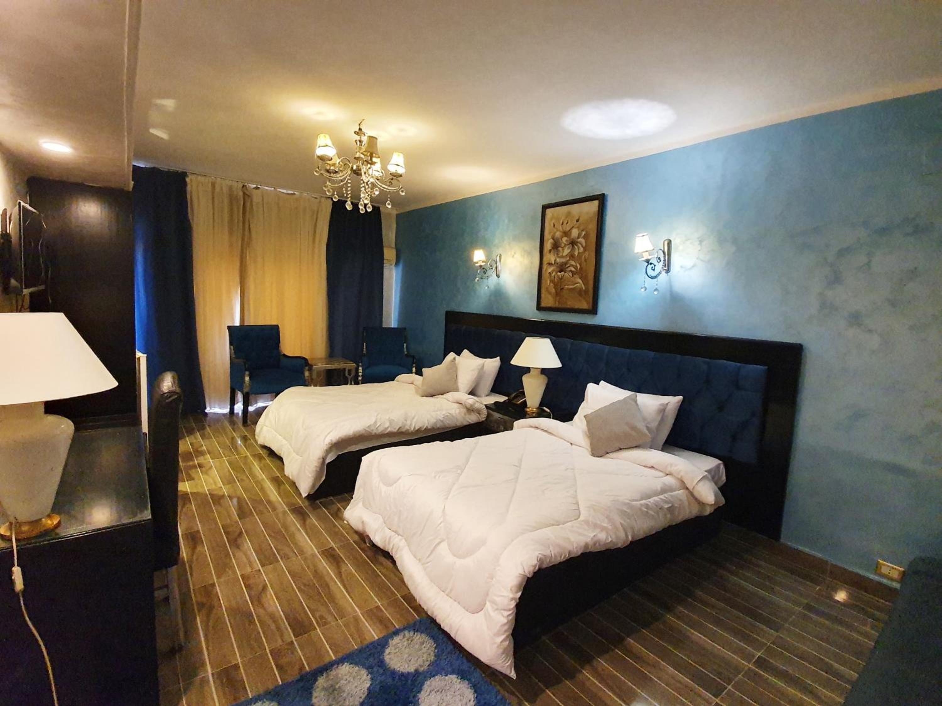 Standard Double or Twin Room - Photo 4